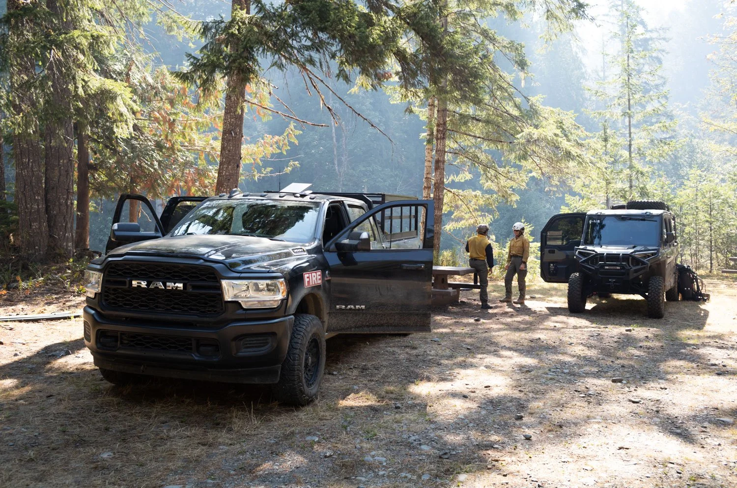 A Rapid Extraction Module Support (REMS) team at the Bear Gulch Fire in Washington State, USA on August 22, 2025.