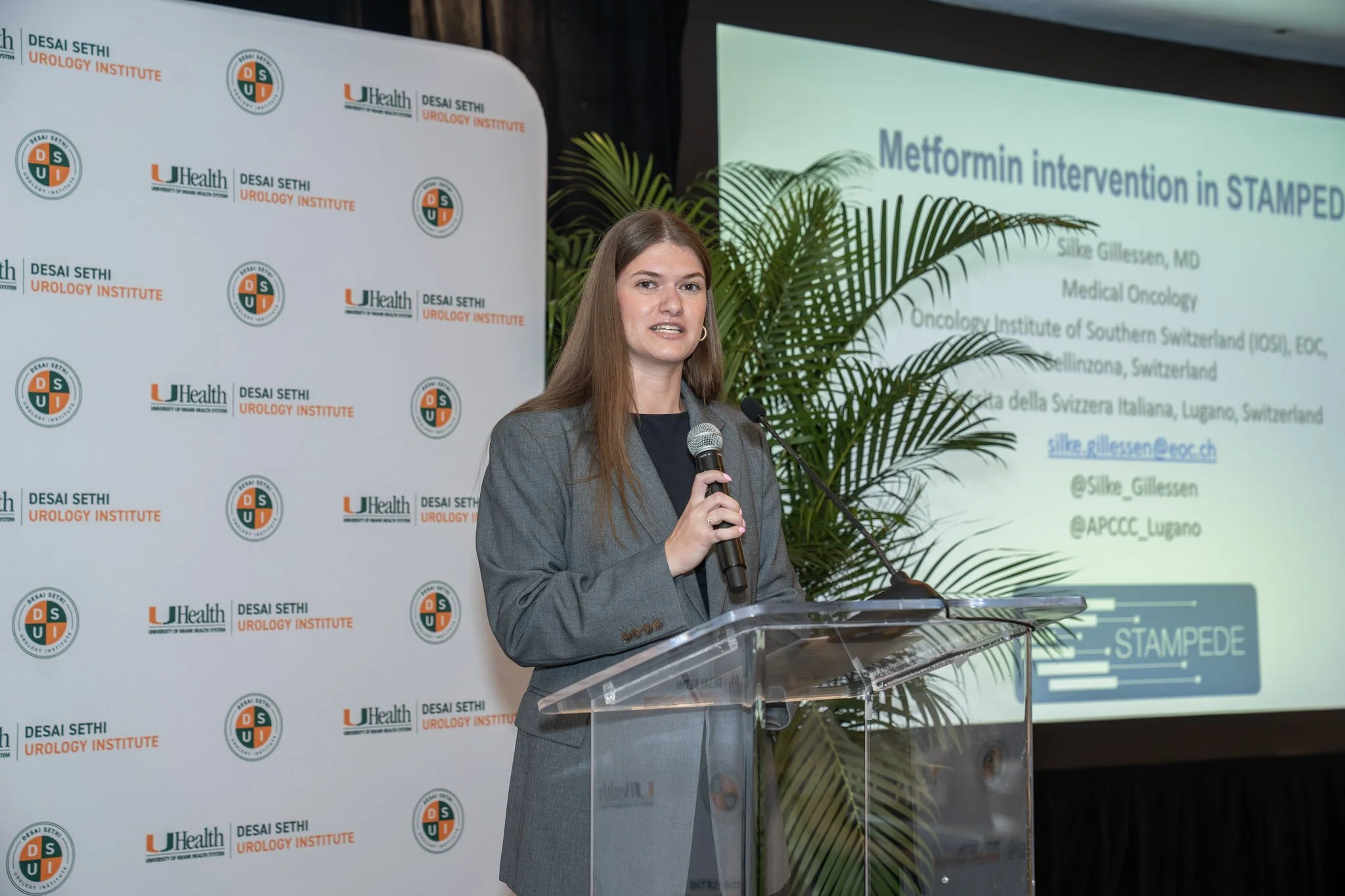 Olivia Tonini, PhD Student at  Sharifi Lab, as moderator in MSHM 2025