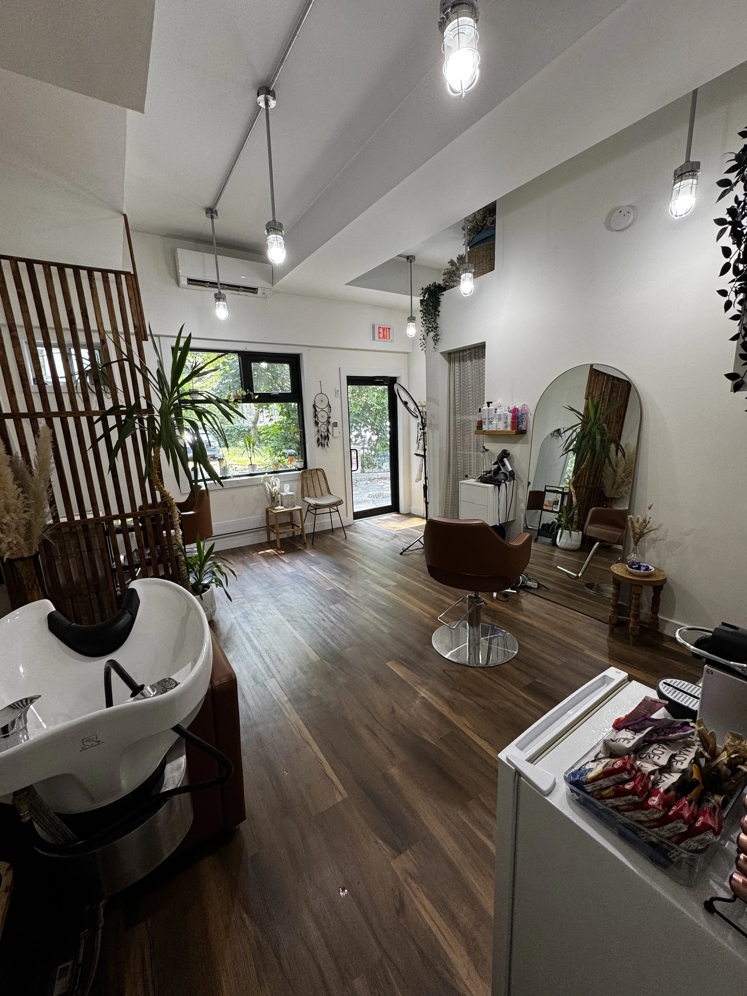 Private hair studio, Toronto, ON