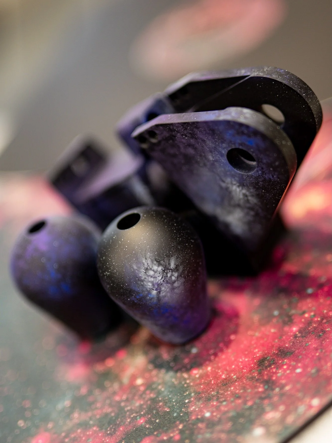 Tel over at @zero.point.one.technologies reached out to and asked to throw some cosmic magic on a set of full fat shifter parts. 

Graphite Black laid down as a base with Bright Purple and Periwinkle for the main galaxy effect, highlighted with Brigh