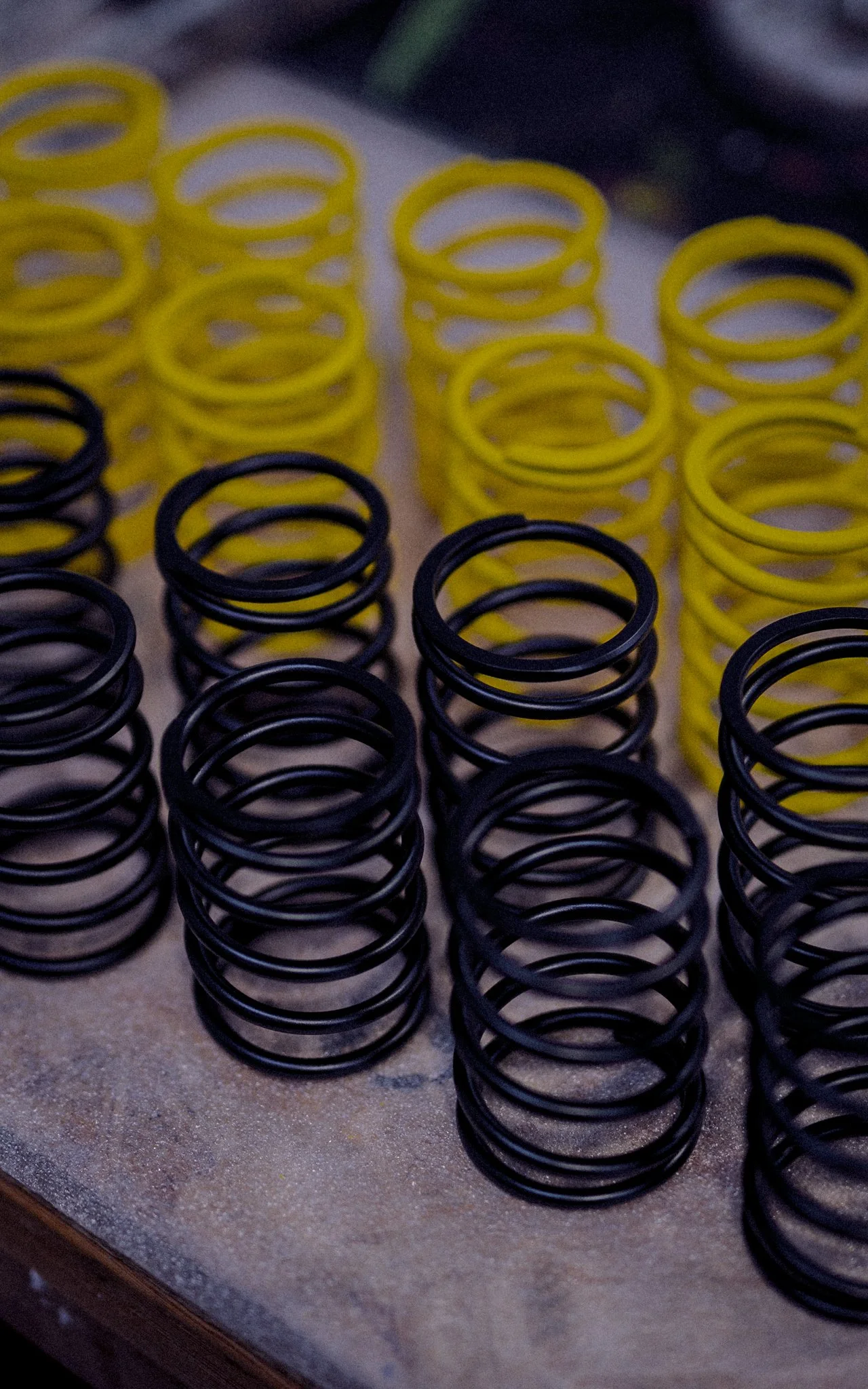 Speaker isolation springs in H-146 & H-166 Electric Yellow 