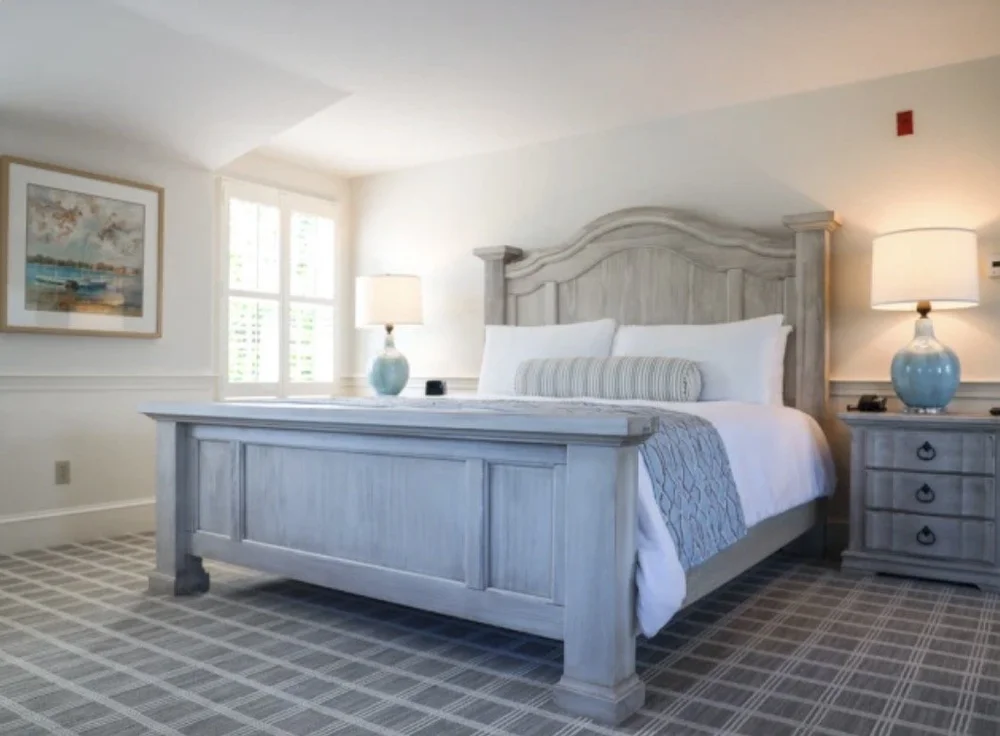Single King Room