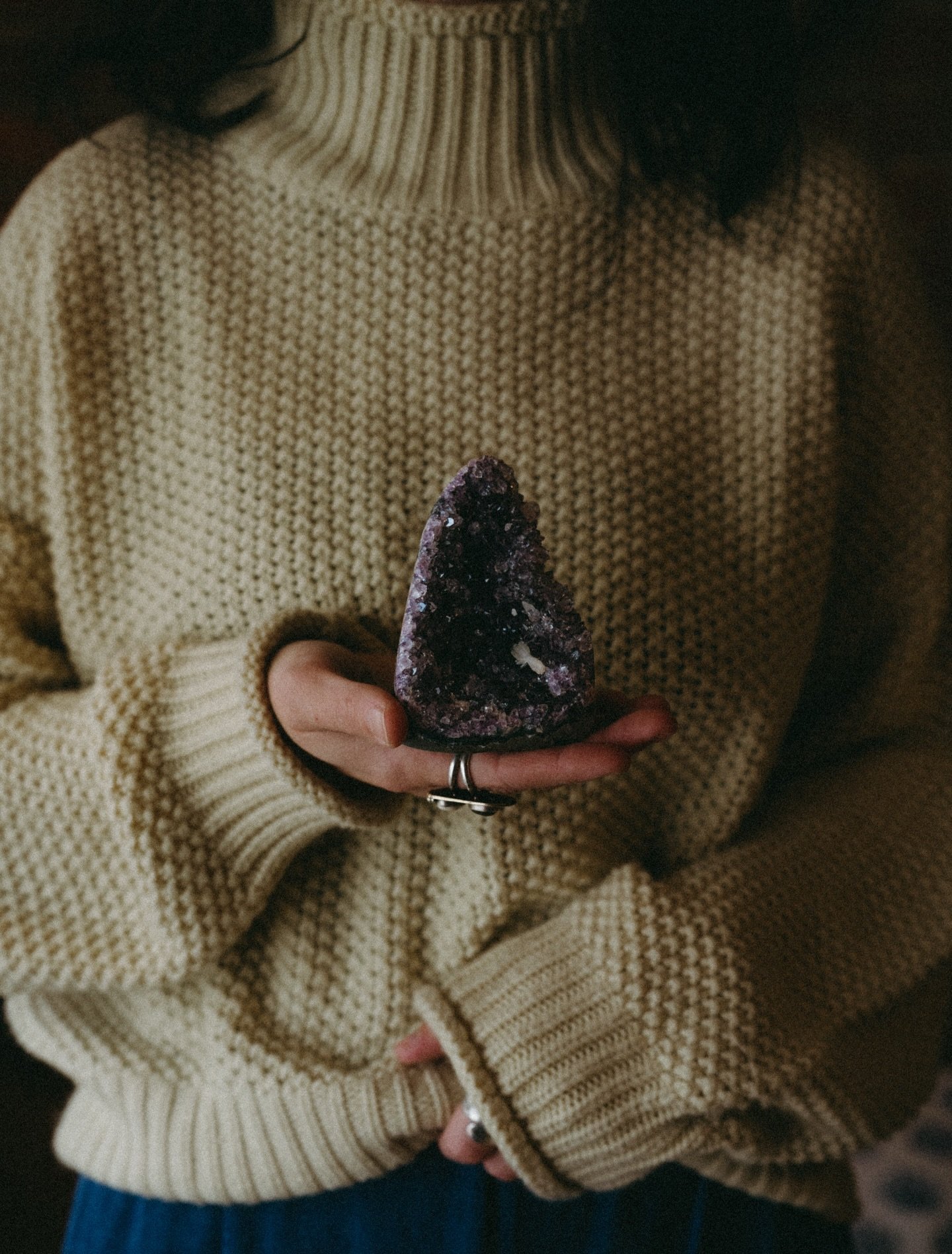 A moment to clear the old and intentionally step into what&rsquo;s next - 
⠀⠀⠀⠀⠀⠀⠀⠀⠀
Across cultures, smoke has been used to cleanse spaces, objects, and energy. Smudge sticks&mdash;often made with sage, palo santo, or cedar&mdash;are burned to relea