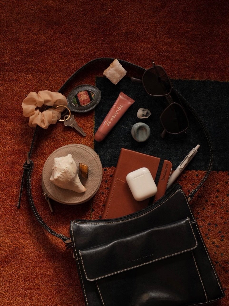 What&rsquo;s in your bag? 

In ours ~ it&rsquo;s trinkets, cash for trinkets, and accessories for day trips to hunt for more trinkets. 

Bags by @margauds_, @burdettandco 
Photos by @nataliedawnphoto 

Come thru this week to load up your bag or find 