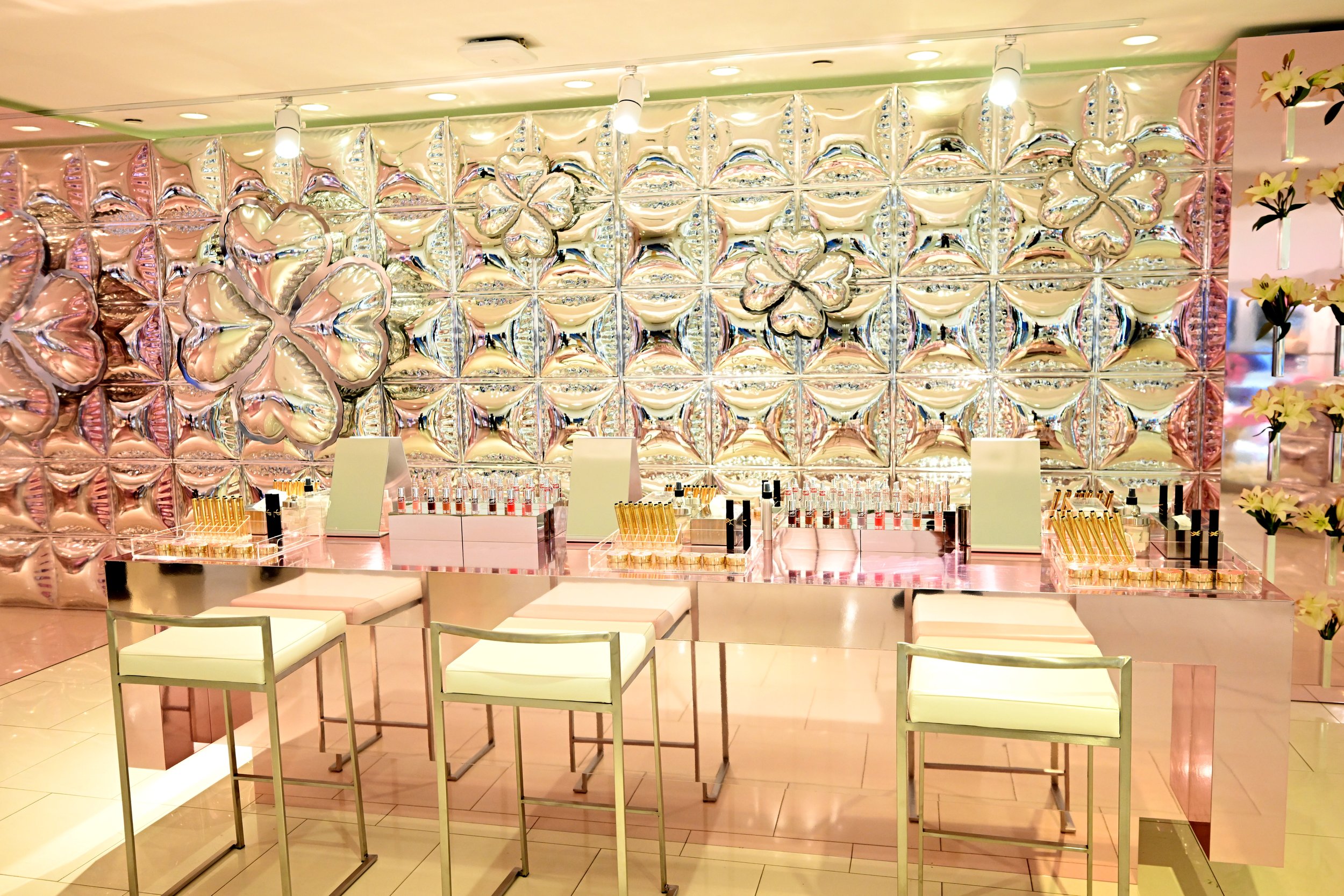 Macy's Flower Show 2025
YSL BEAUTY ART OF FLOWERS
Credit: Macy's, Inc.