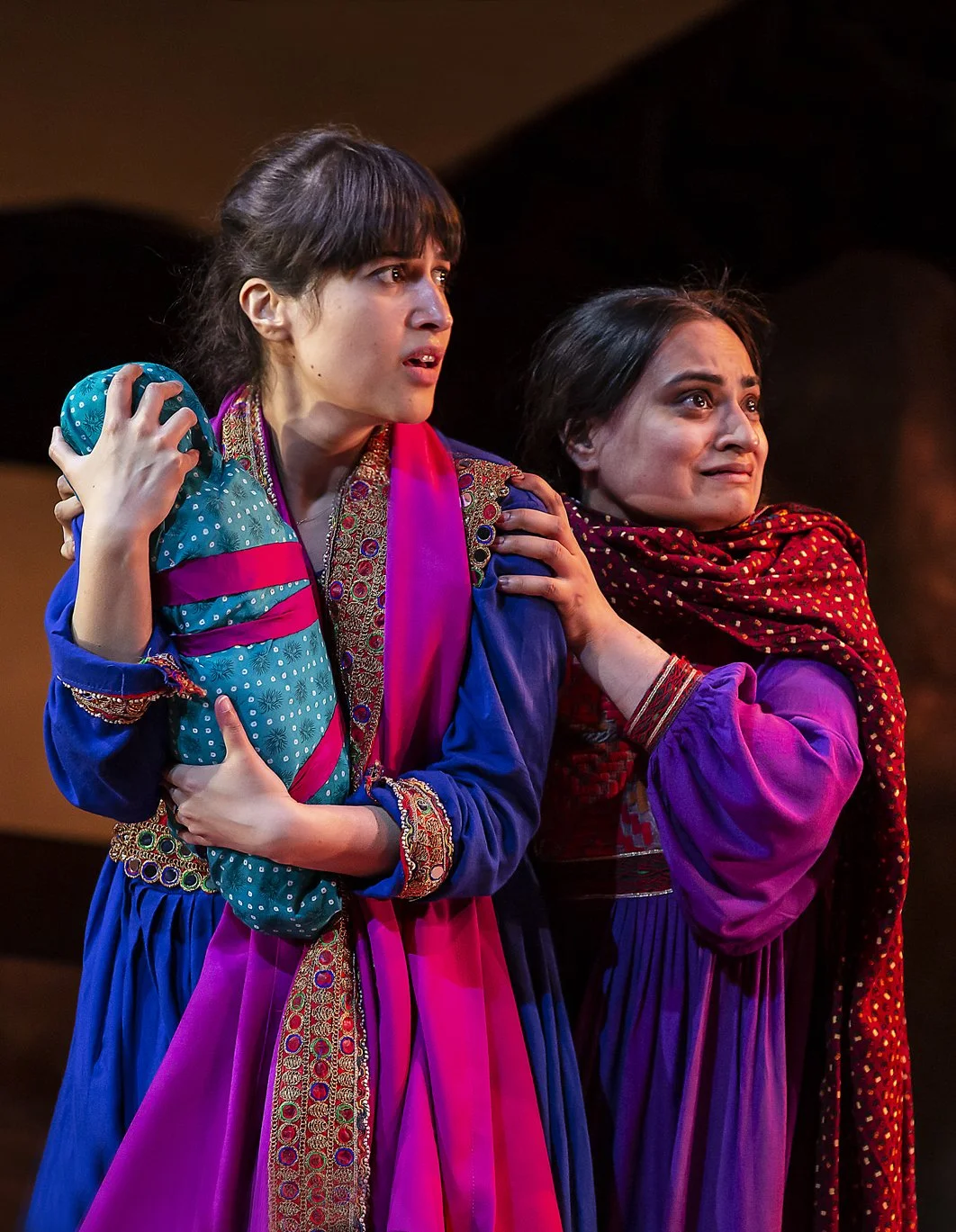 A Thousands Splendid Suns, Birmingham REP, 4****; Rod Dungate