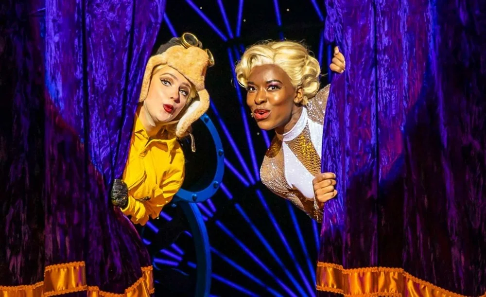 Magic Goes Wrong - by Mischief Theatre and (magicians) Penn and Teller @ Birmingham Hippodrome Tuesday 24th May 2022 (and on tour) 3*** . David & Paul Gray