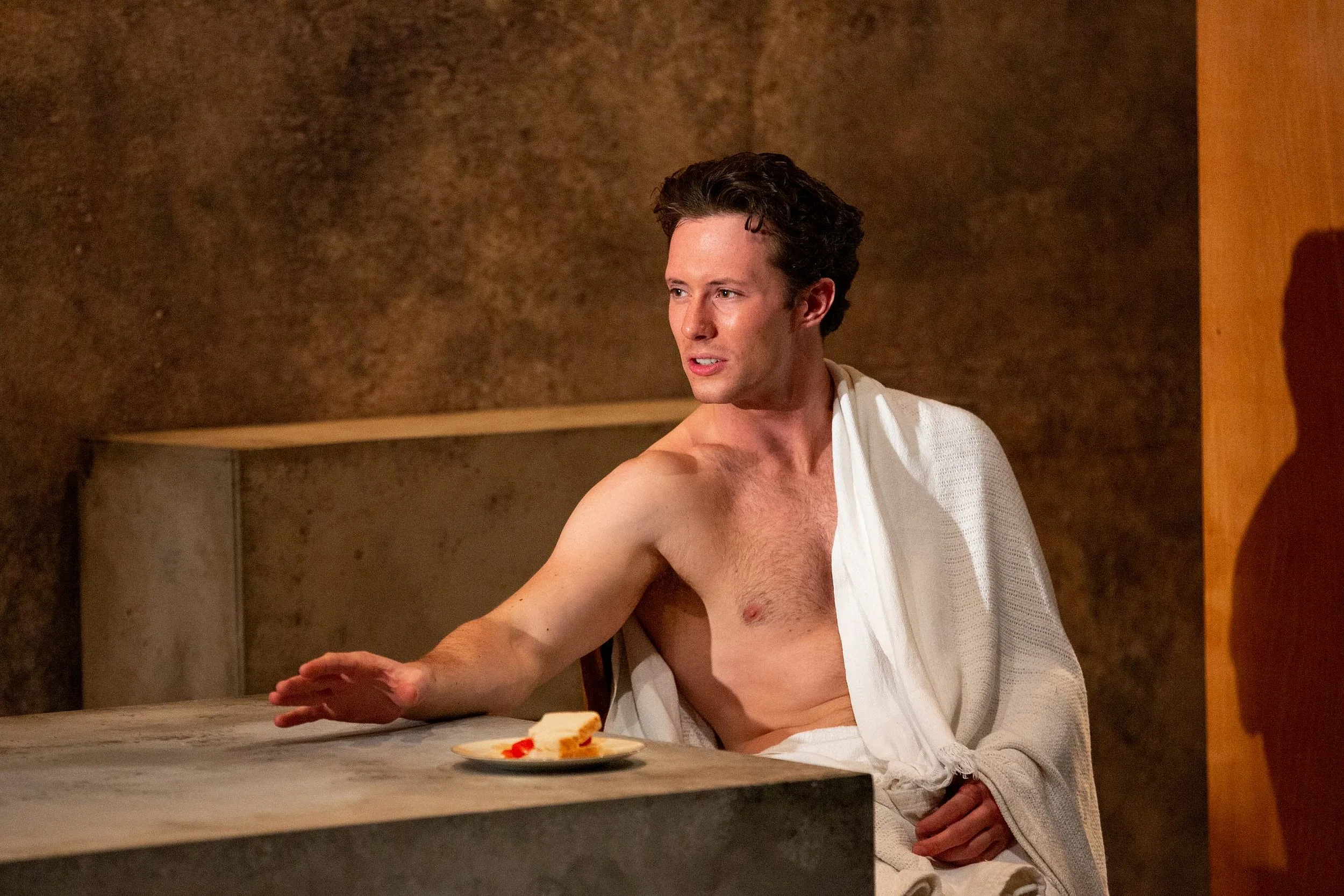 A Single Man by Christopher Isherwood adapted for the stage by Simon Reade. Park Theatre, Clifton Terrace, London N4 to 26 November 2022. 3***. William Russell