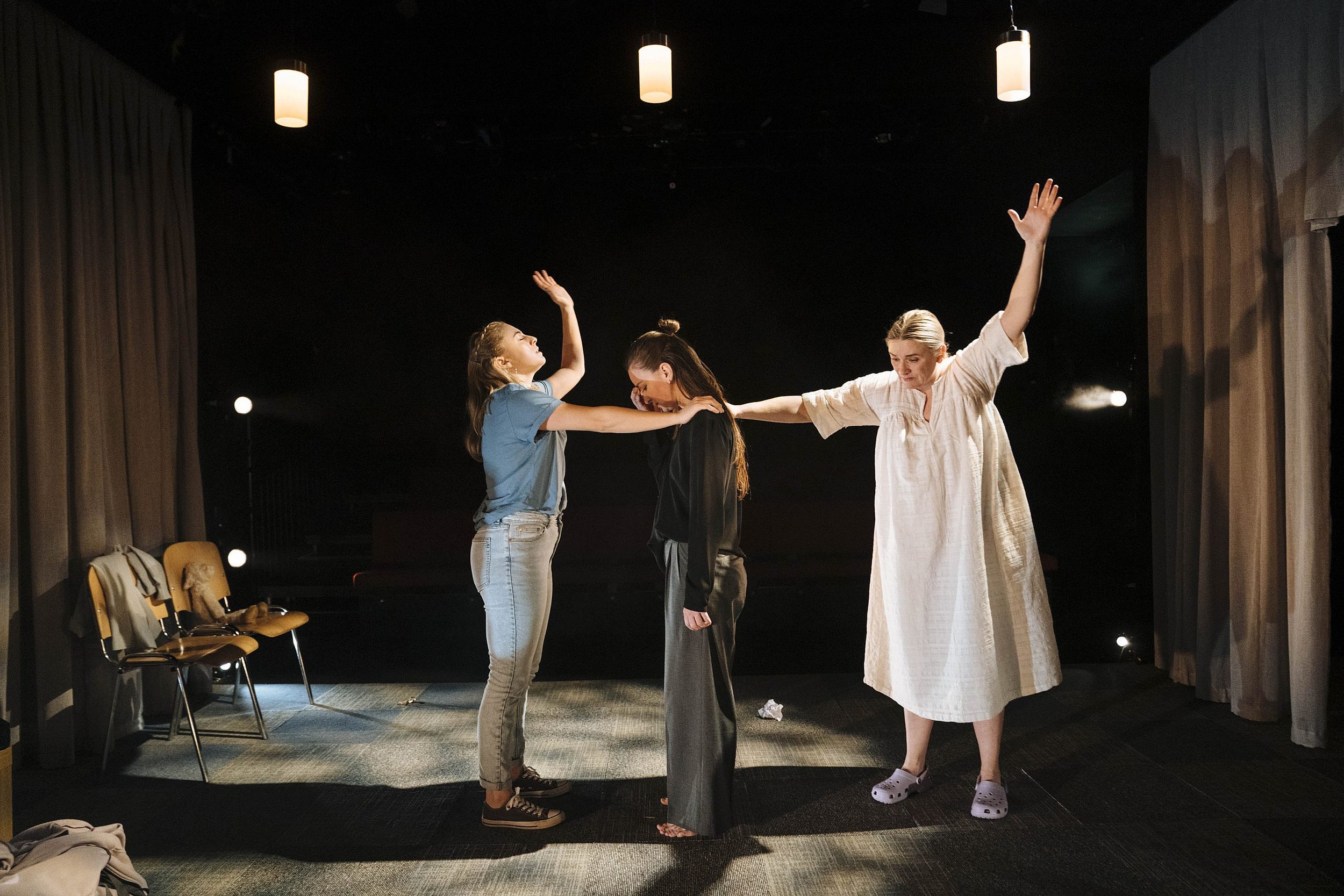 Akedah by Michael John O'Neill. Hampstead Theatre Downstairs, Eton Avenue, London NW3 to 18 March 2023. 3***. William Russell.