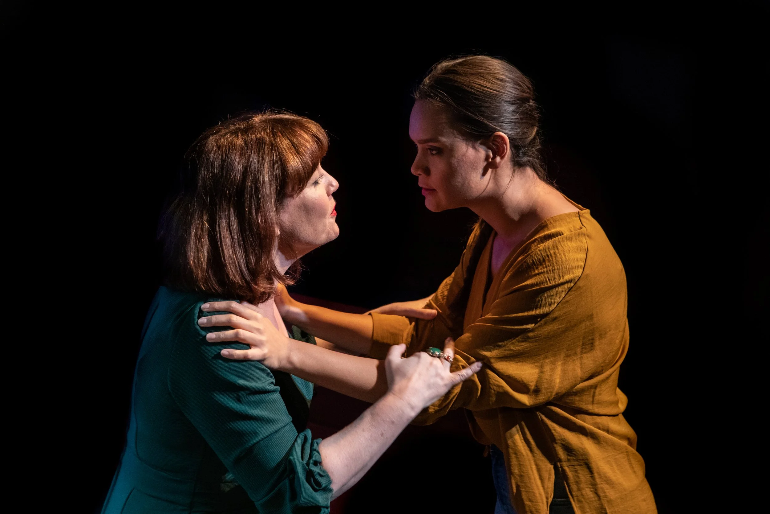 Anahera by Emma Kinane. The Finborough theatre, 118 Finborough Road, London SW10 to 28 September 2019. 4****. William Russell.