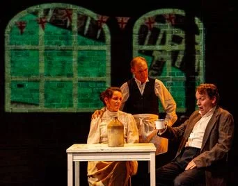 Ghosts on a Wire by Linda Wilkinson. The Union Theatre, 229 Union Street, London SE 1 to 8 October 2022. 3***. William Russell