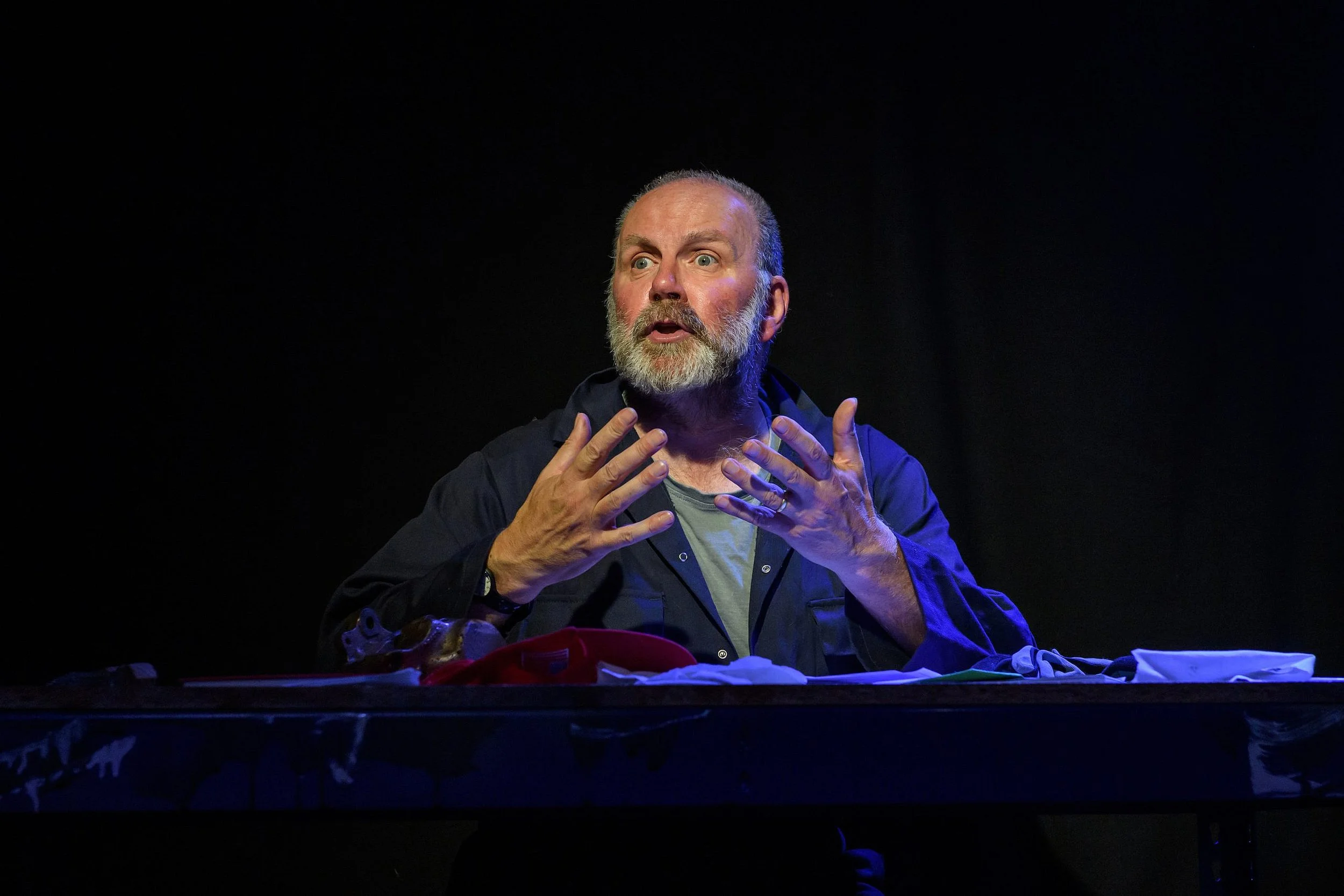 Leaving Vietnam by Richard Vergette. Park2000, 13 Clifton Terrace, London N4 to 8 April 2023. 4****. William Russell