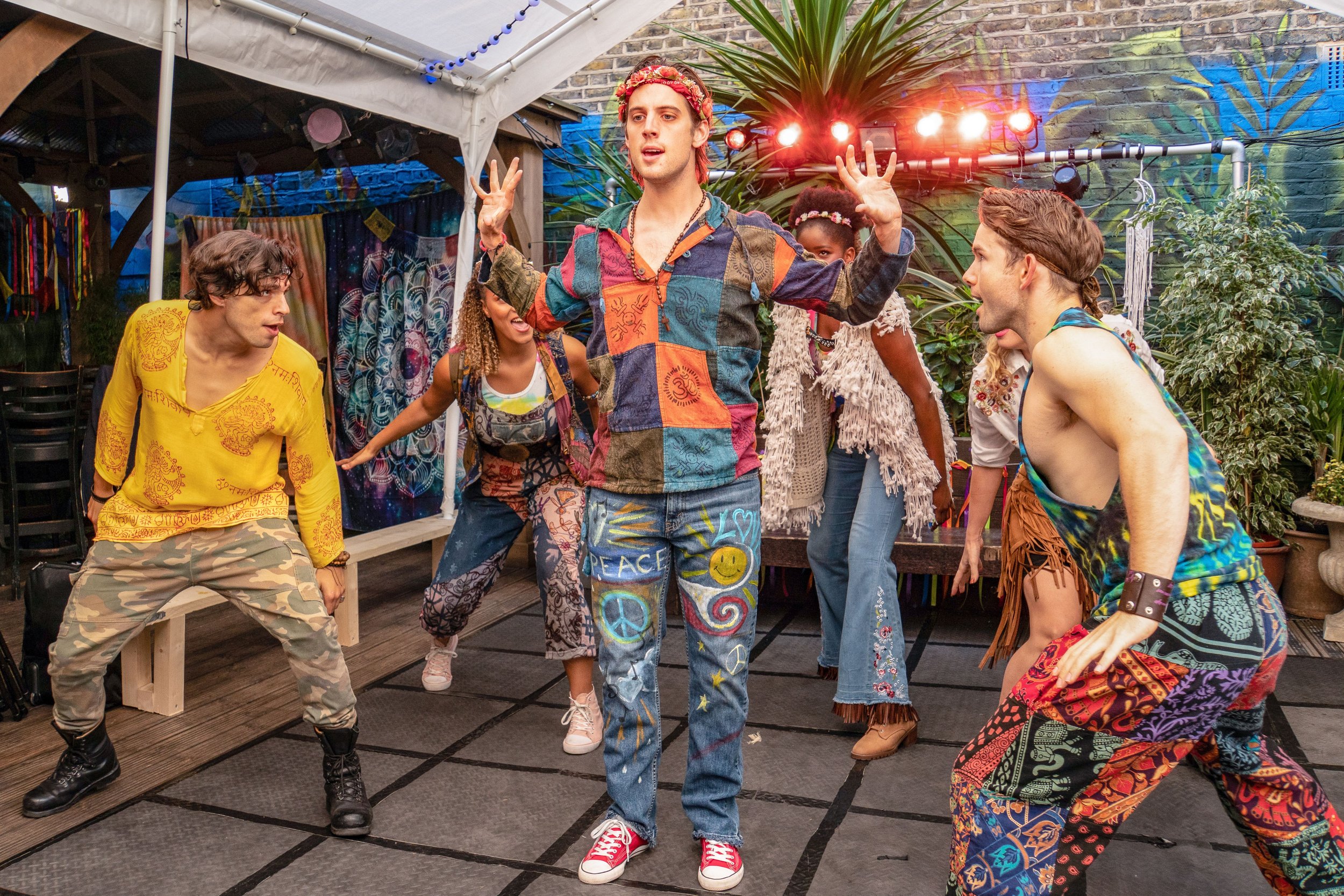 Pippin. Mysic and Lyrics by Stephen Schwartz. Book by Roger O Hirson & Bob Fosse. The Garden Theatre, the Eagle, Vauxhall, London. to 11 October 2020. 4****. William Russell    .