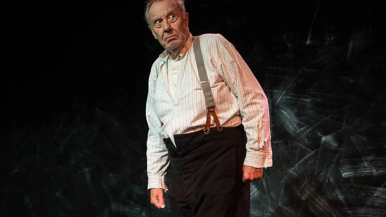 Shackleton's Carpenter by Gail Louw. Jermyn Street Theatre, London SW1 to 17 August & then on tour. 4****. William Russell.