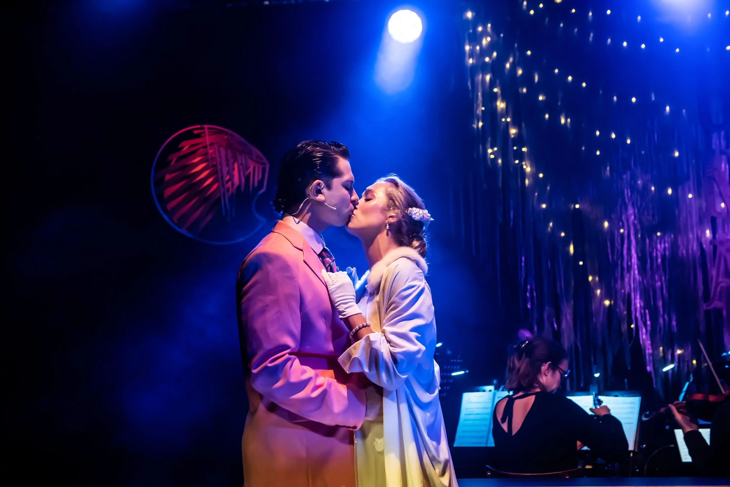 The Great Gatsby. Book by Linnie Reedman based on the novel by Scott Fitzgerald, music and lyrics by Joe Evans. The Little, Southwark Playhouse, Newington Causeway, London  SE1 to 8 January 2022. . 3***. William Russell.