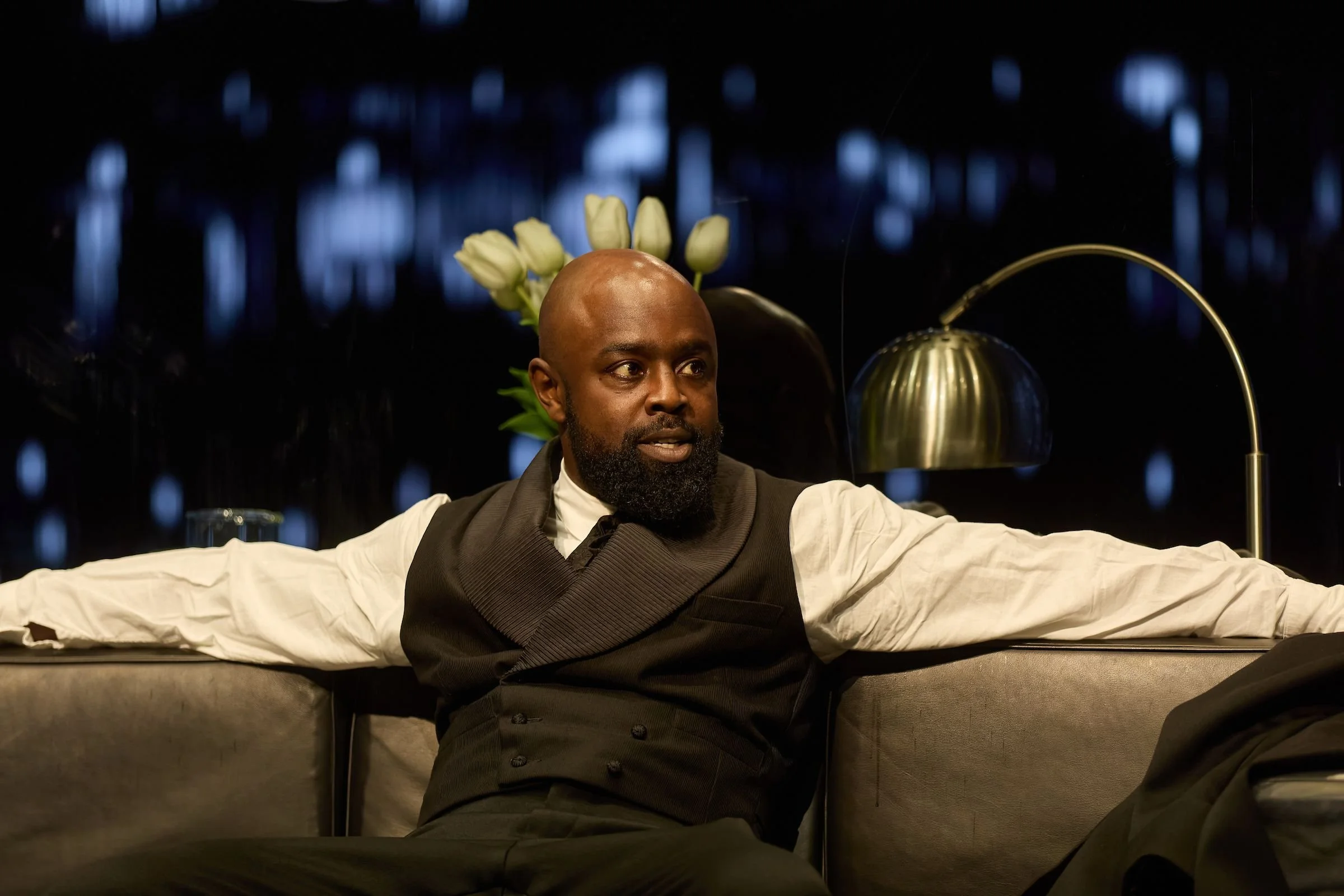 The Lehman Trilogy by Stefan Massini adapted by Ben Power. The Gillian Lynne Theatre, 166 Drury Lane, London WC2 to 20 May 2023. 4**** stars. William Russell.