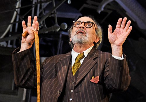 The Price by Arthur Miller. Wyndham's Theatre, London. 5***** William Russell