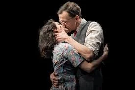 The Rubenstein Kiss by James Phillips. Southwark Playhouse, the Large, Newington Butts SE1. 4**** William Russell