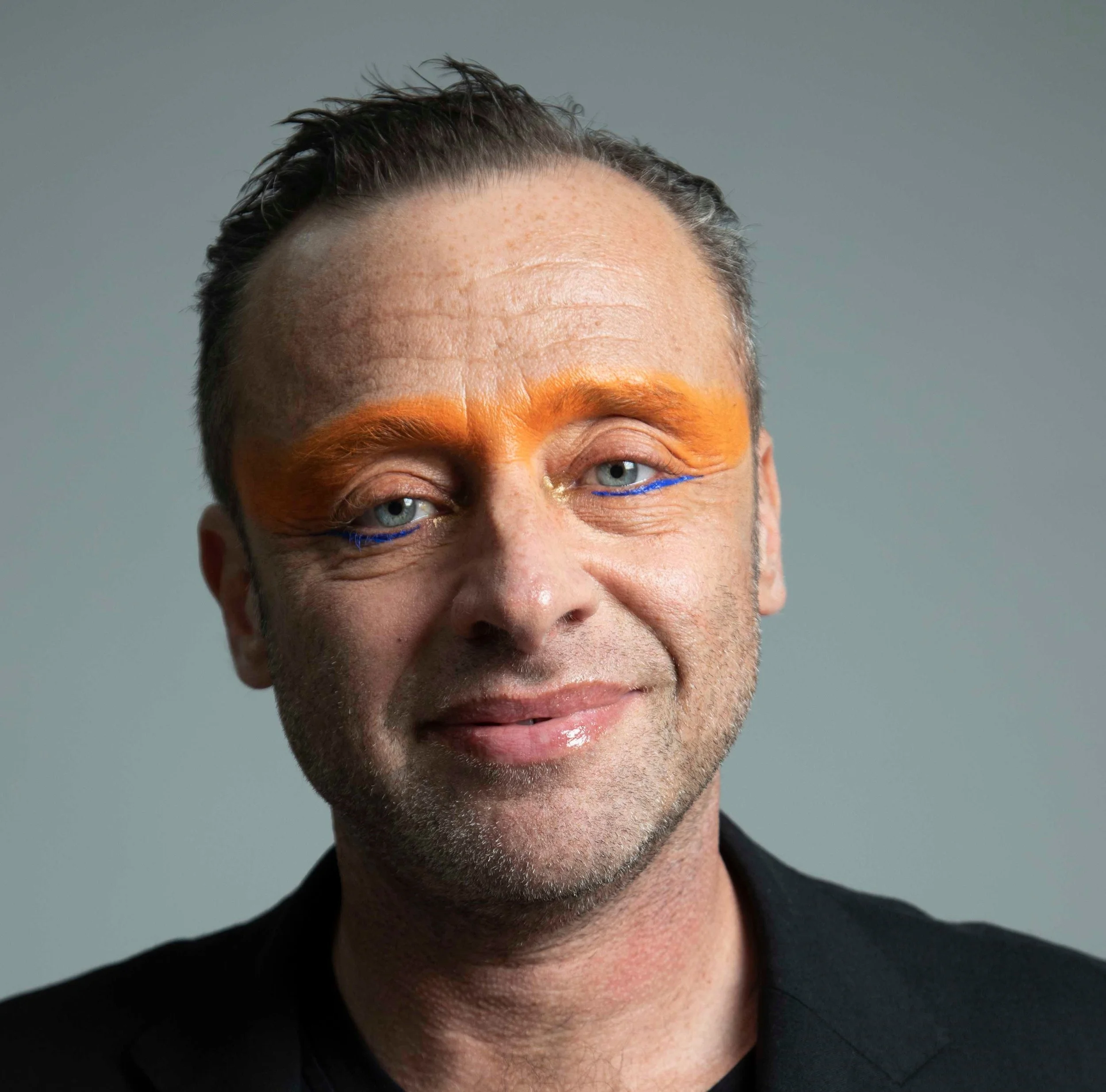 Truth To Power Cafe - No Borders  - world premiere on line 16 - 18 October 2020 and on tour in 2021. 4****. William Russell.