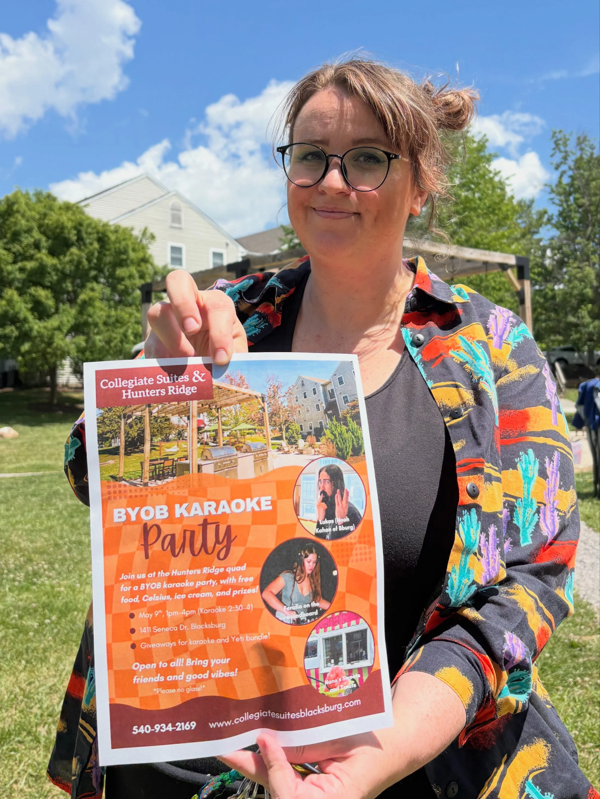 Happening NOW🪩

BYOB Karaoke in the quad! 1-2:30 with @feralia.music and 2:30-4 karaoke with @lukasma8ksswartmalger 🎤 We have hot dogs on the grill, Nana&rsquo;s Sweets and Treats ice cream truck, lounge pools, and @celsiusofficial !🌭🥤 

#thismus