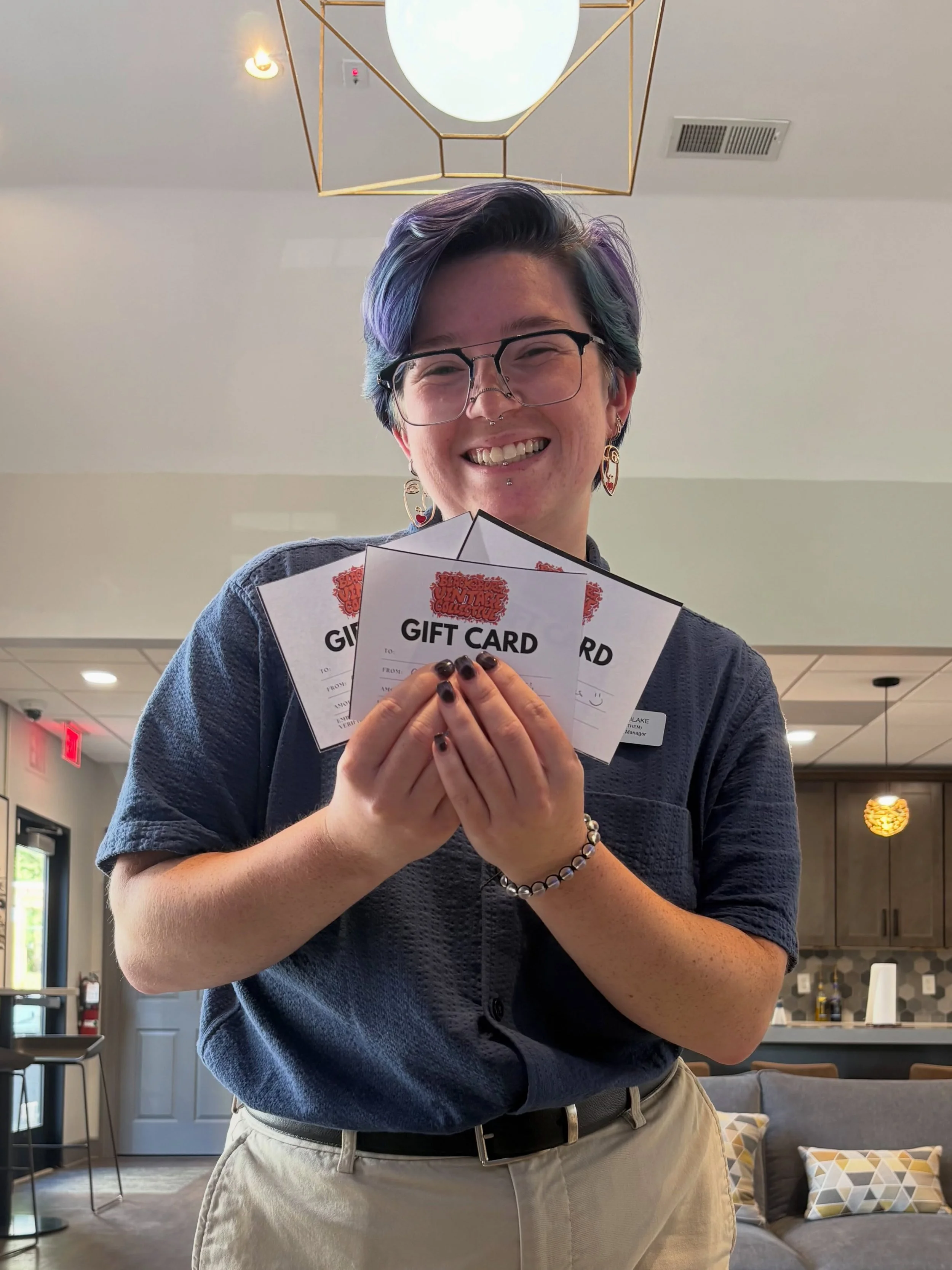 Win it Wednesday for a thrifting trip?👀👕

We have THREE @blacksburgvintagecollective gift cards that we would love to give out!💵 See below on how to enter:

❤️ Make sure you&rsquo;re following us! @collegiatesuites_huntersridge 
🧡 Like this post!