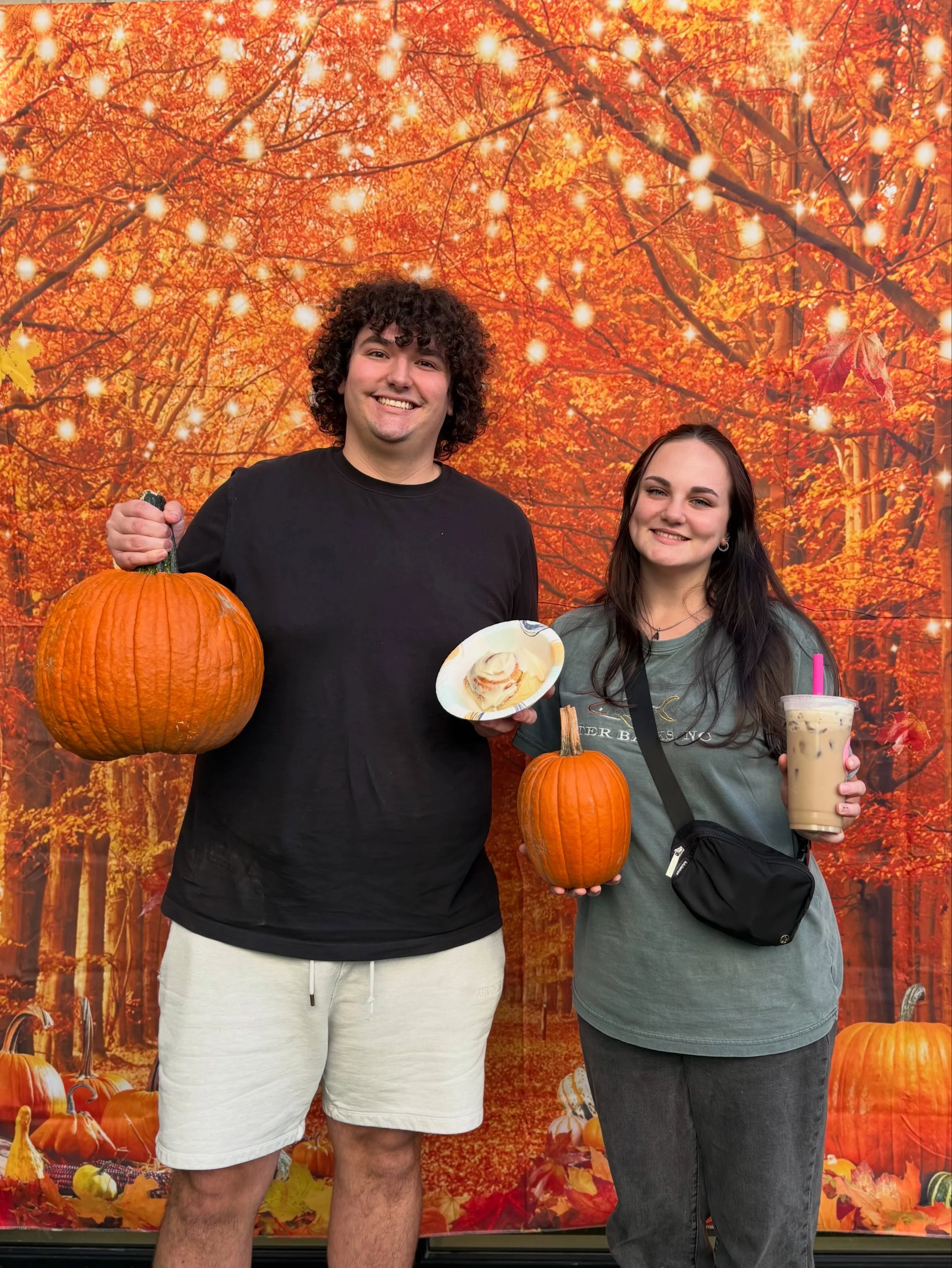 Pumpkin Patch Party🎉

Thank you to everyone who joined us for sweet treats, dirty sodas, some pumpkins, and renewal talks! 🎃 Huge shoutout to Southern Sodas and Gabby&rsquo;s Cinnamon and Pumpkin for the wonderful goodies today!🥧🥤

If you missed 
