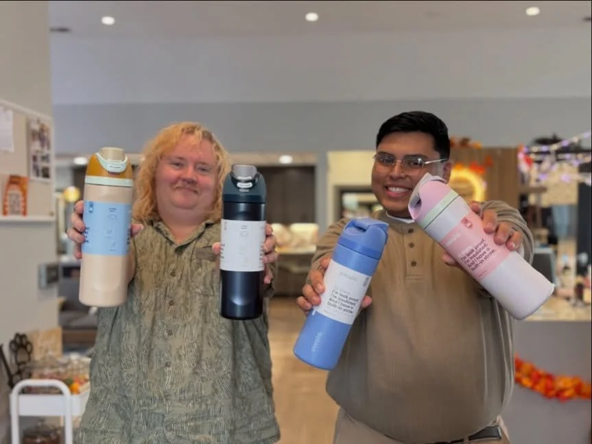 Think Fast Thursday 🥤

Want to win an Owala?👀 Check out our story for how to win! Over the next few hours we&rsquo;ll be posting prompts for how to win🎉

#thismustbetheplace #vt #hokies #blacksburg