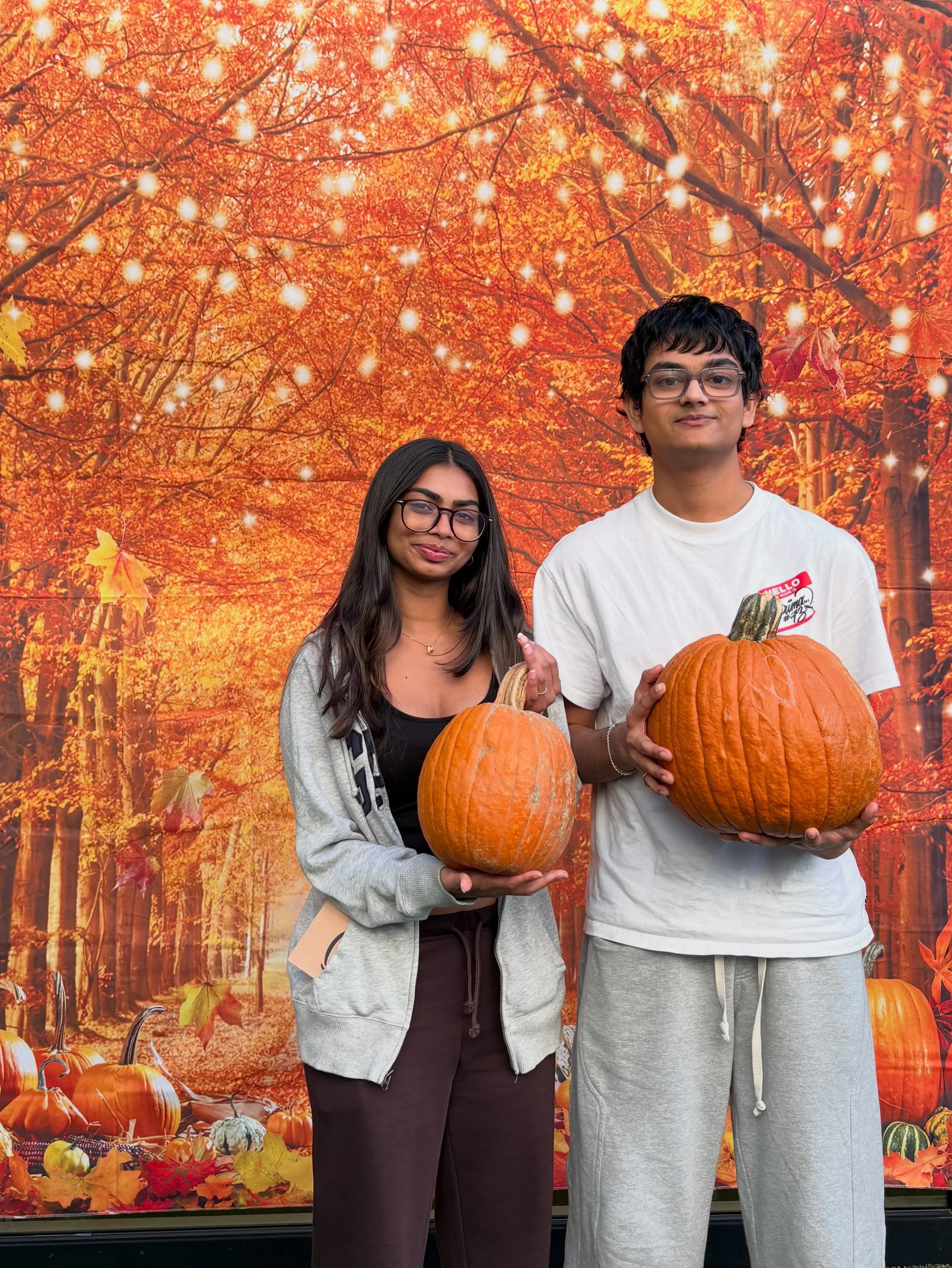 Have you noticed the holiday decor?🎃

We&rsquo;ve decorated the clubhouse for fall! With inflatables, a light up spider web, and spooky vibes, we&rsquo;re prepared for you to renew!🕸️
DM us or request yours on your portal today!👻

Want to be a new