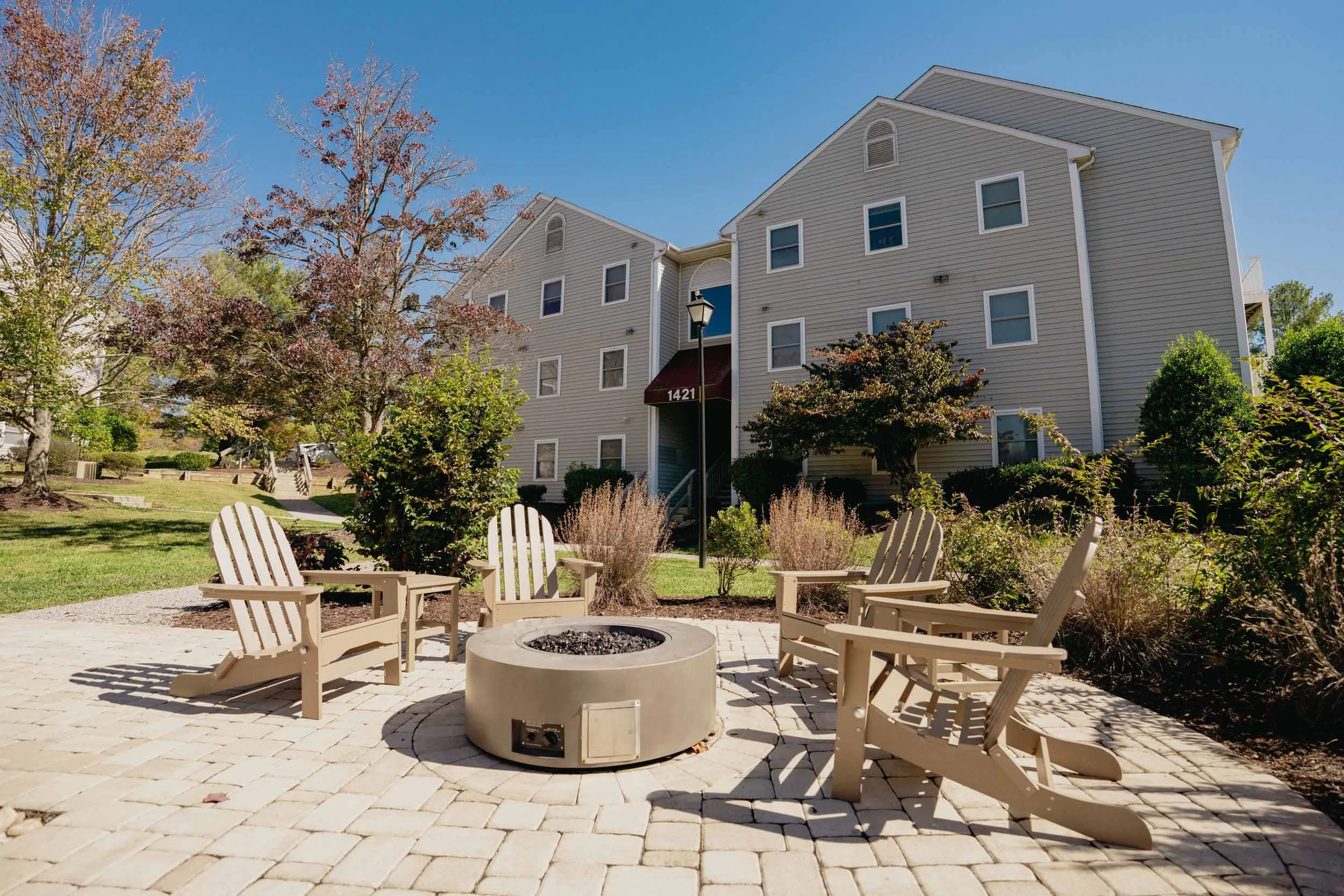Collegiate Suites & Hunters Ridge of Blacksburg | Student Apartments near Virginia Tech | Fire Pit