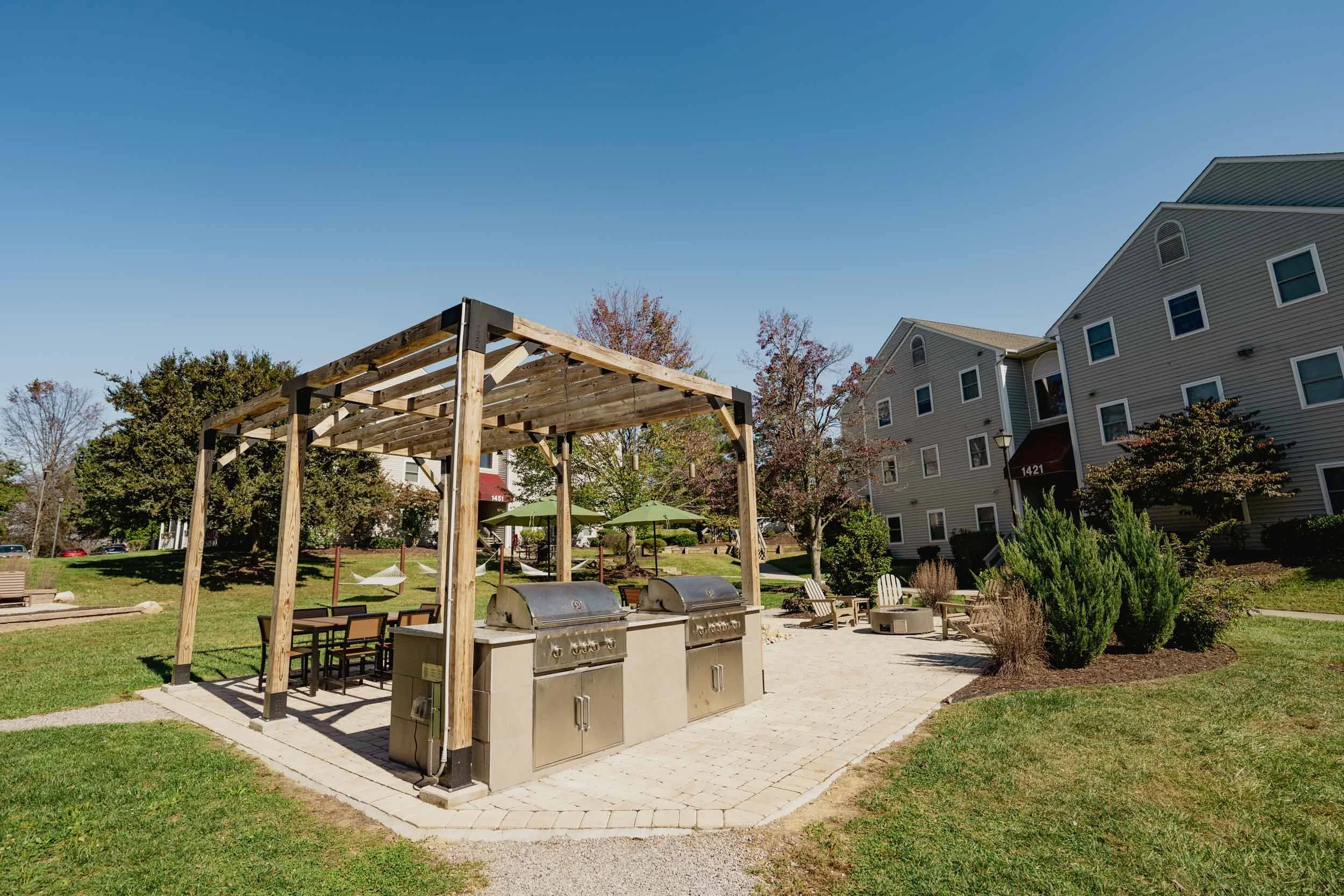 Collegiate Suites & Hunters Ridge of Blacksburg | Student Apartments near Virginia Tech | Grilling Stations