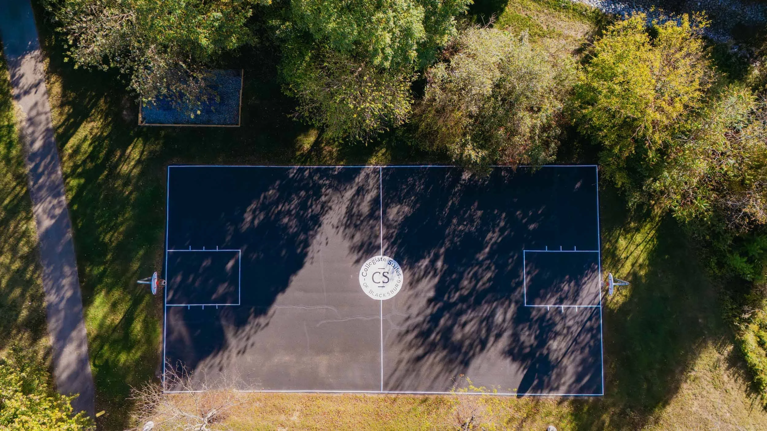 Collegiate Suites & Hunters Ridge of Blacksburg | Student Apartments near Virginia Tech | Basketball Court