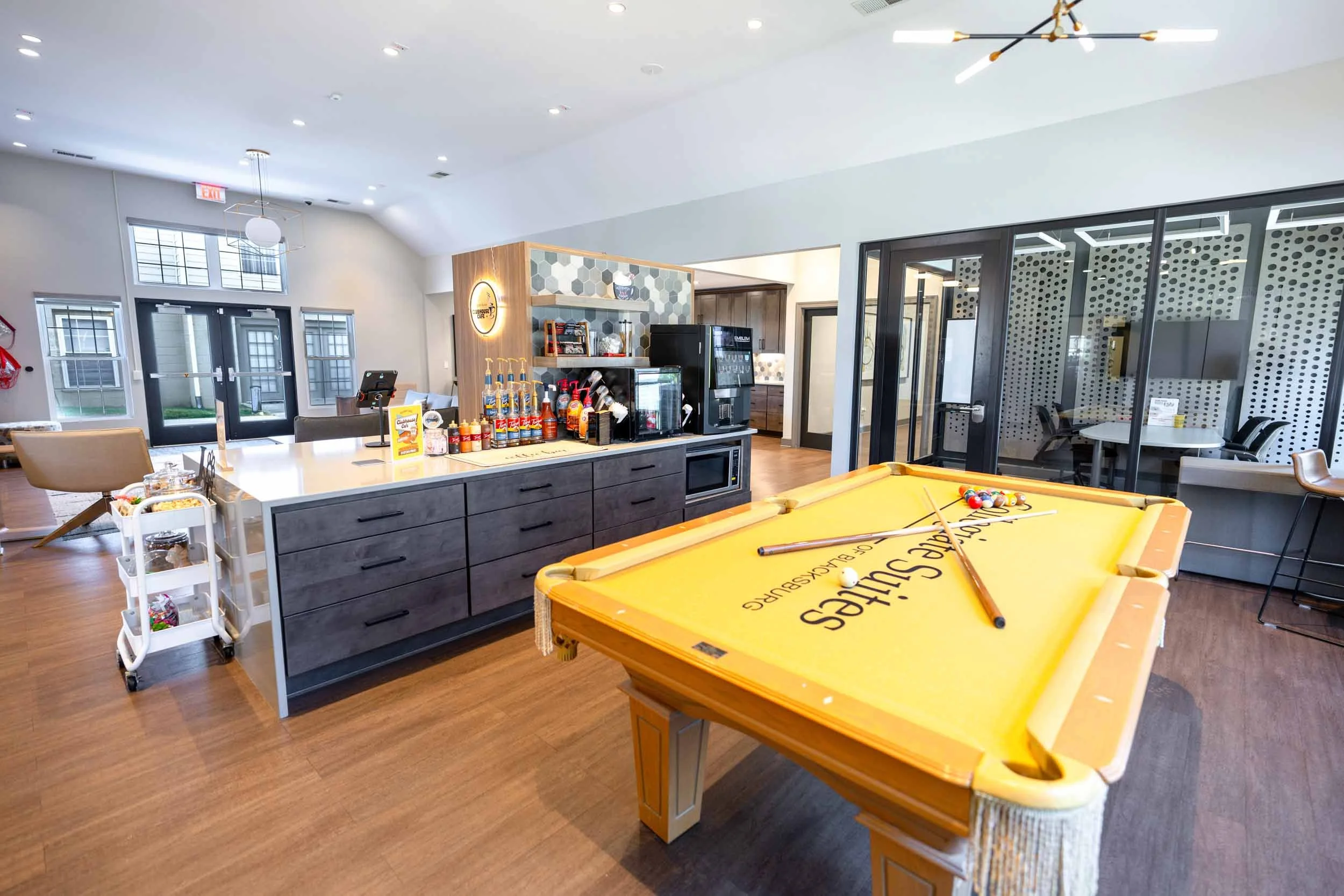 Collegiate Suites & Hunters Ridge of Blacksburg | Student Apartments near Virginia Tech | Resident Lounge