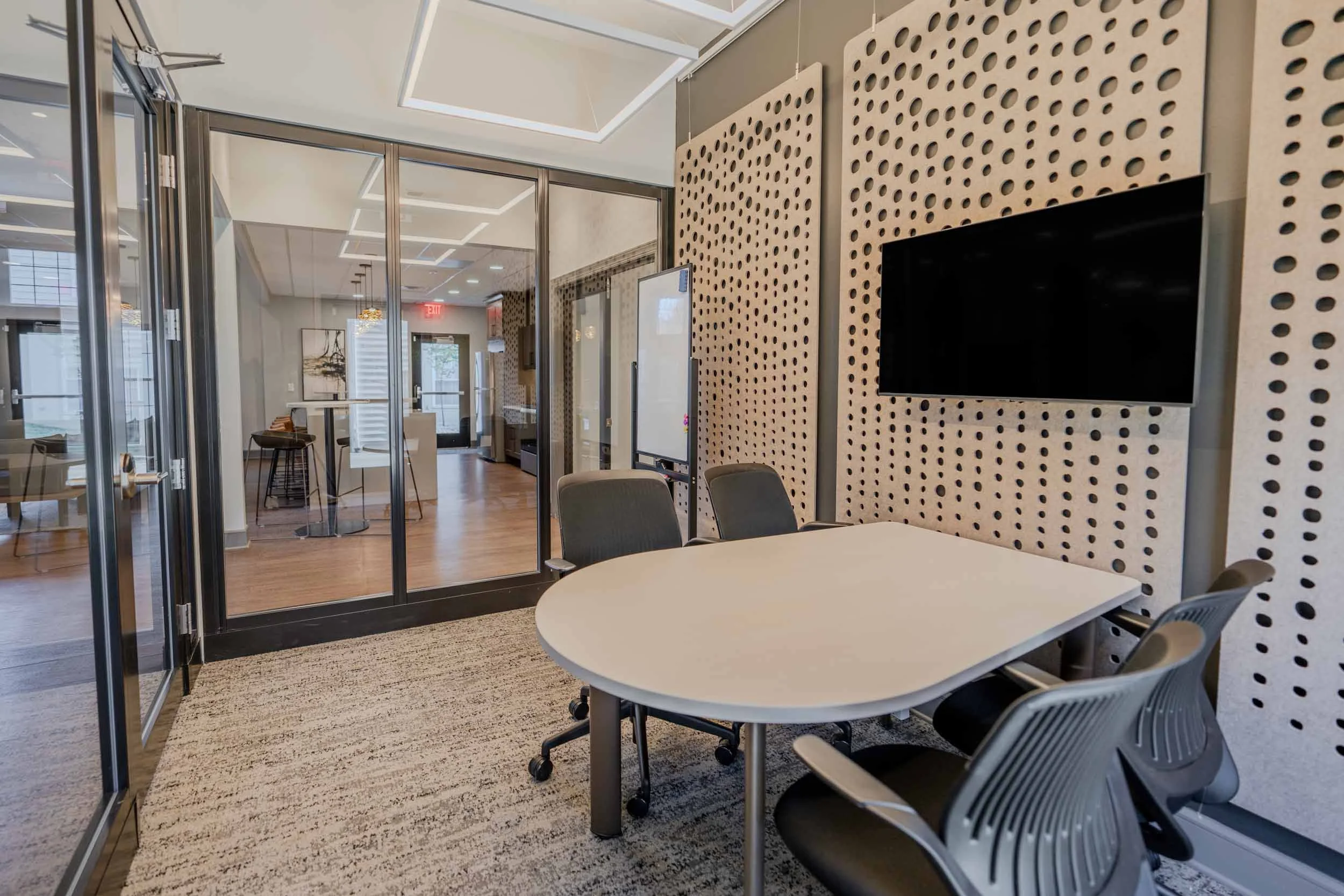 Collegiate Suites & Hunters Ridge of Blacksburg | Student Apartments near Virginia Tech | Study Lounge