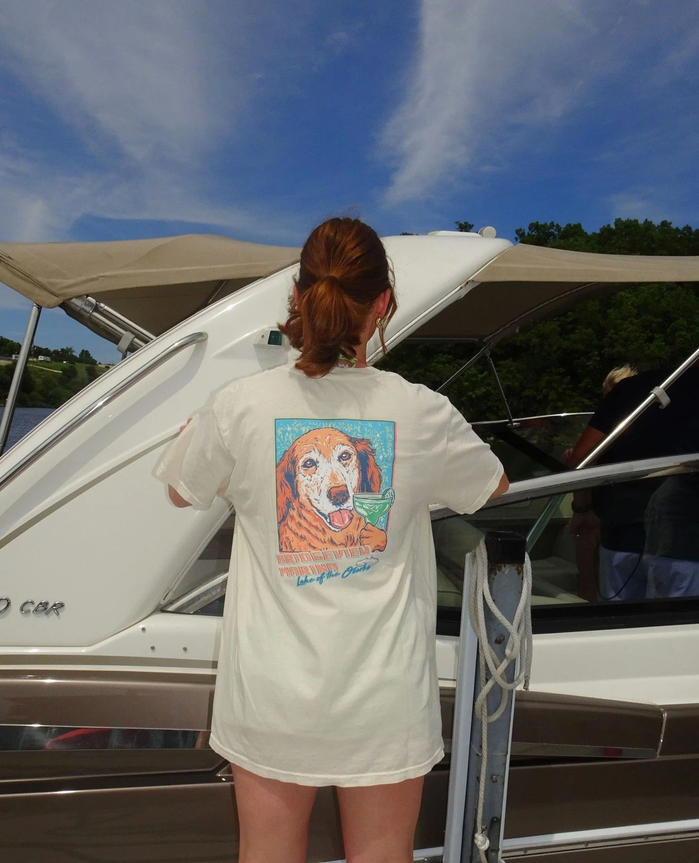 Cheers to these shirts for @bridgeview.marina 🍹🐕️⁠
⁠
#screenprinting #customtees #customapparel #screenprintinglife #printmaking #merch #ink #inkmixing⁠