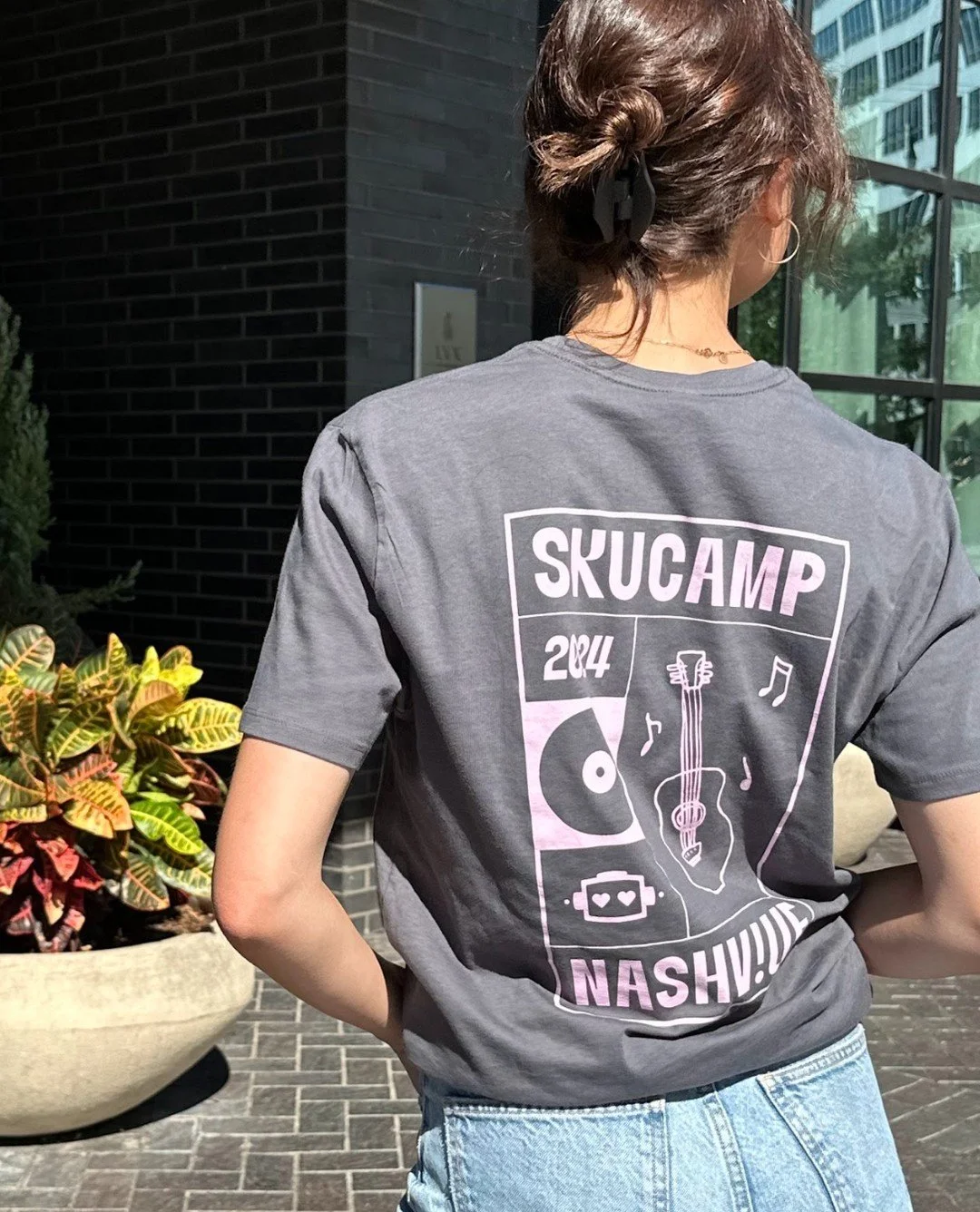 Still not over these shirts from SkuCamp 2024!⁠
⁠
#screenprinting #customtees #customapparel #screenprintinglife #printmaking #merch #ink #inkmixing #commonsku