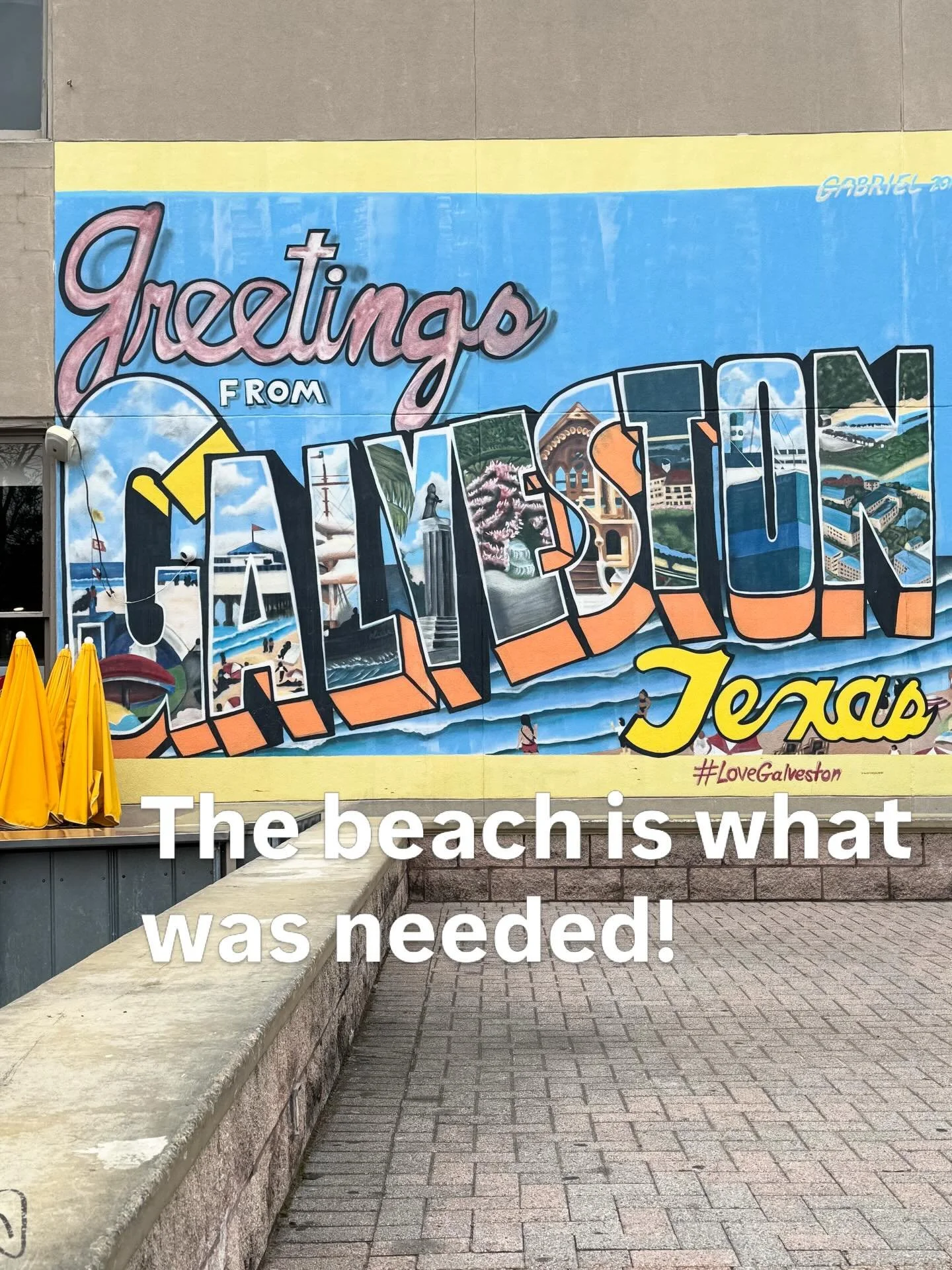 Quick getaway with @bloomer980 and her friends! #galveston for the win! #galveston #beach #beachlife #running @tipsyturtlebeachclub @galvestonisland @galvestonislandbrewing @nakediguanabrewery @dochollidaysd