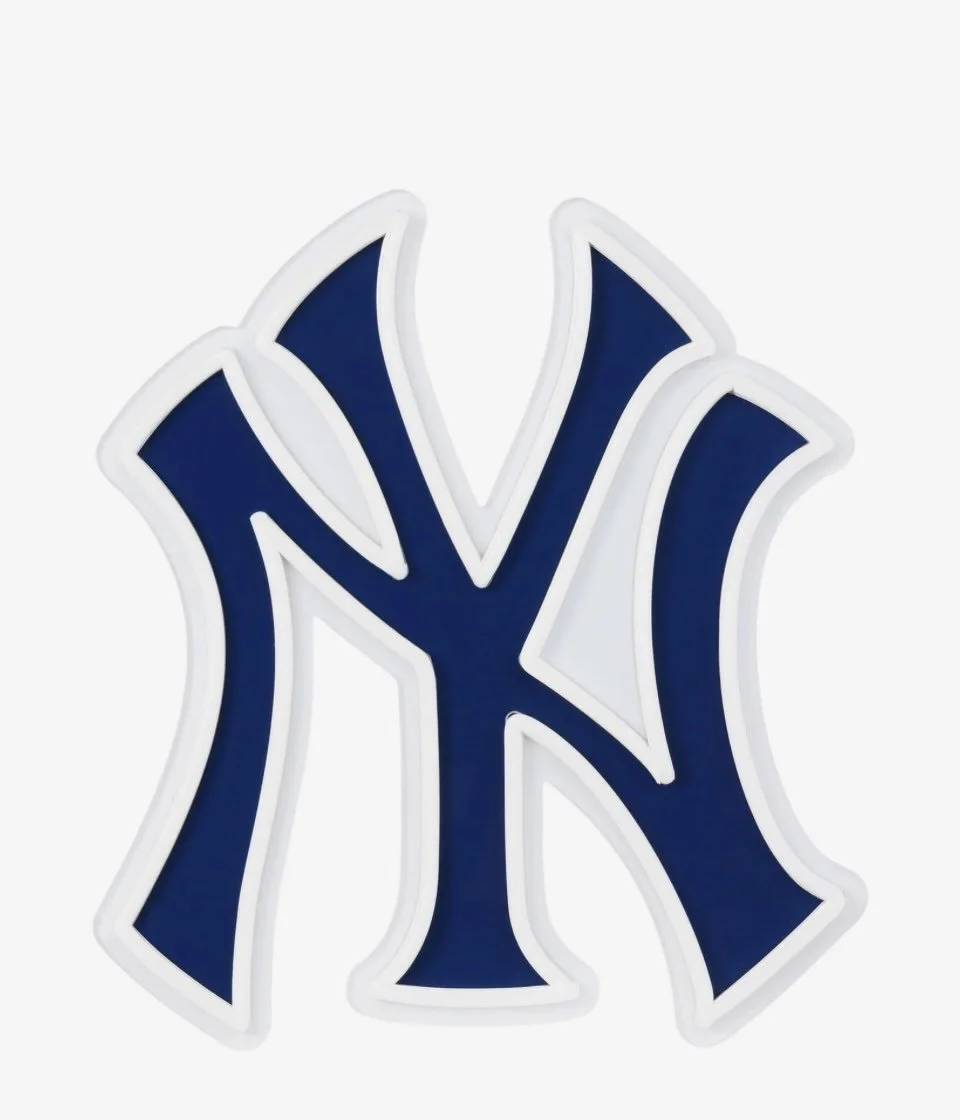 Let&rsquo;s goooo! A great night of sports for me! @nfl @nyknicks @yankees &amp; hanging out with my son @andrewjbloomer #nfldraft #giants #yankees #knicks #playoffs