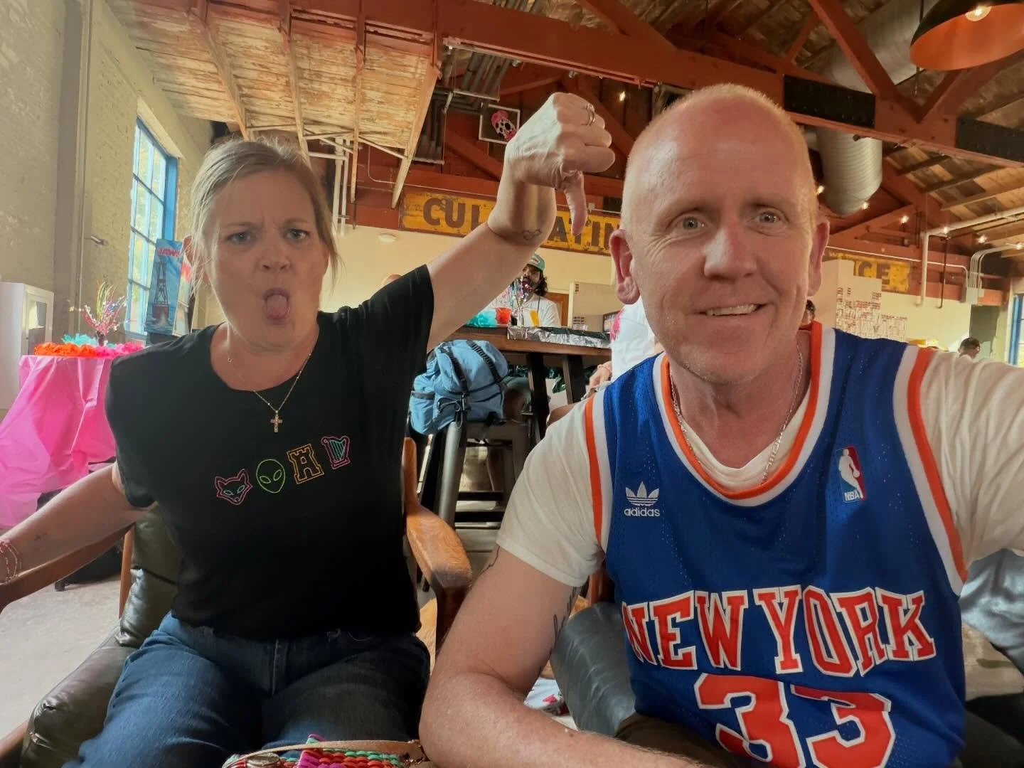 Which shirt should I wear? #knicks #spurs #nbafinals #sanantonio #newyork @idlebeersa @bloomer980 @andrewjbloomer @blooomsies @tori.bloomer @zoembloomer @nyknicks @spurs
