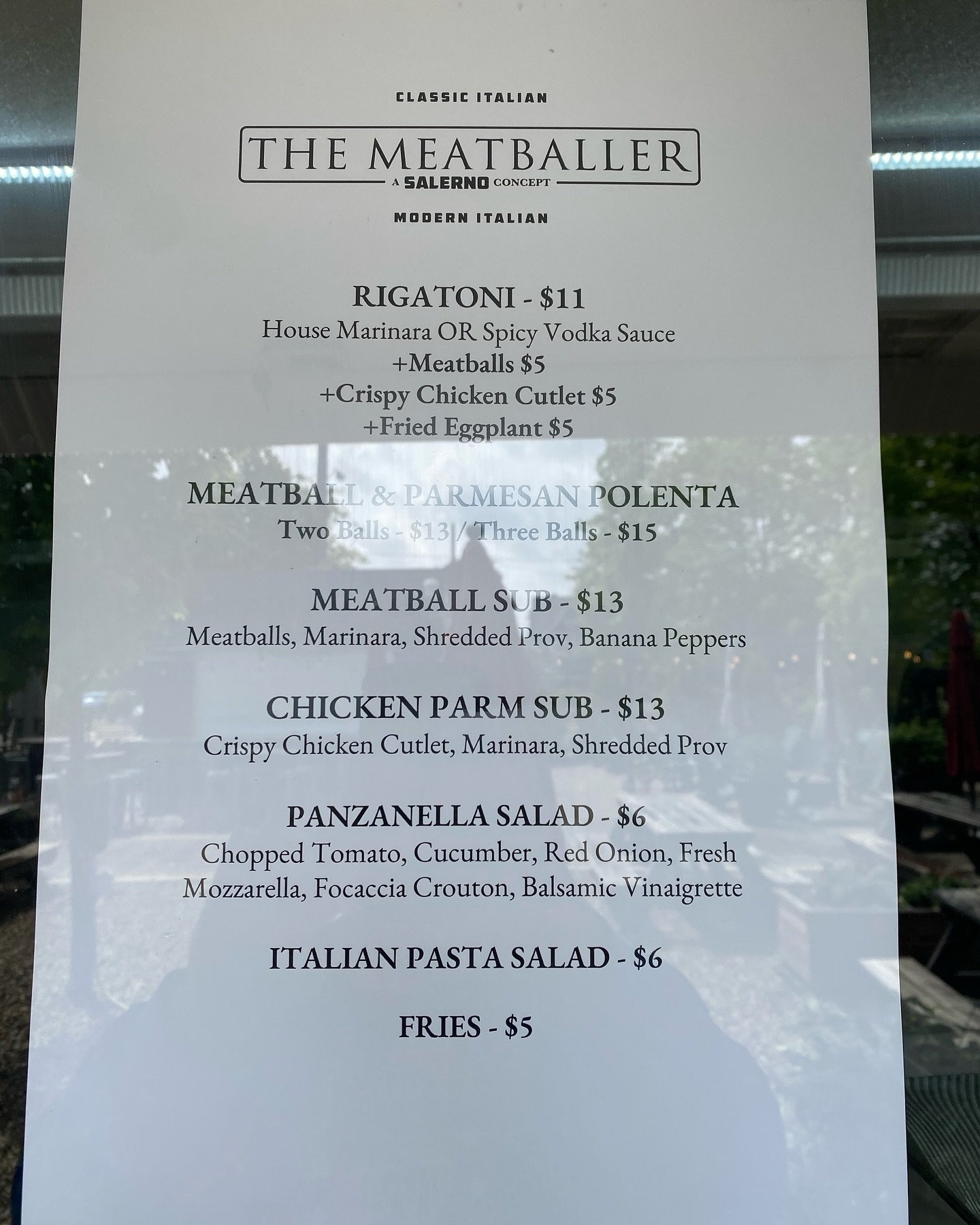 NEW TRUCK
The Meatballer is here 11am-11pm!!
Stop in for some tasty Italian cuisine🍝