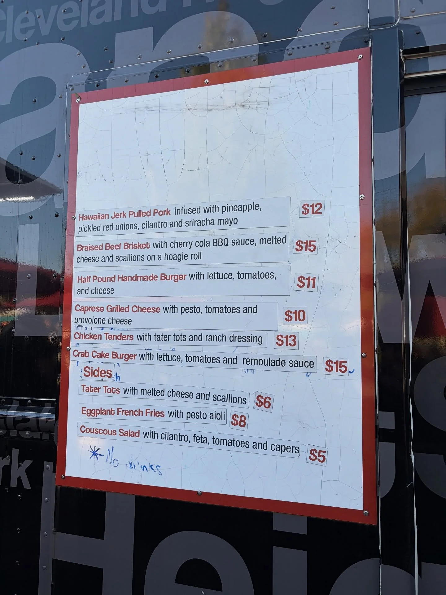 Check out @mannatruckcle @brothazcustomkitchen and @kellzdiner all here until 11pm tonight!!