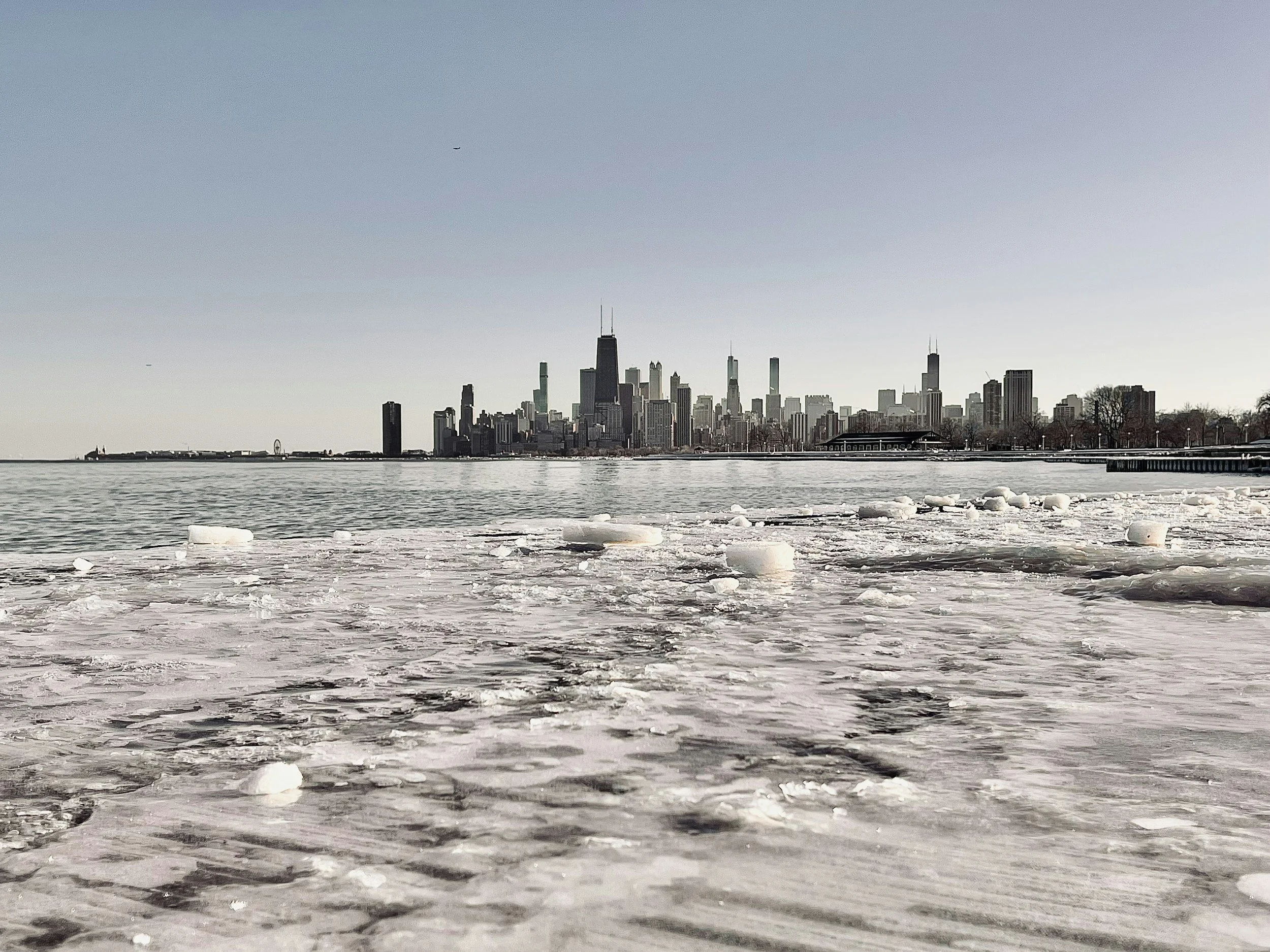 chicago illinois winter cityscape