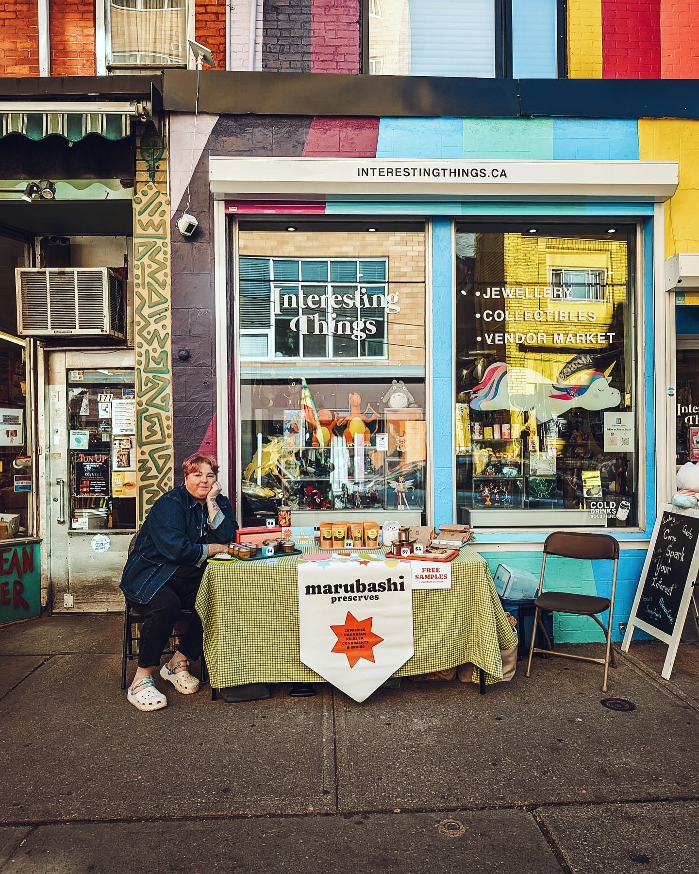 🥶chill times outside @interesting.thingsto yesterday. if you missed us we are back on dec 7th but not before we post up at @bcss_wrappedup2024 (nov 19) @momijihealthcaresociety (nov 23) and @riverside_bia (nov 24)🧤🧣