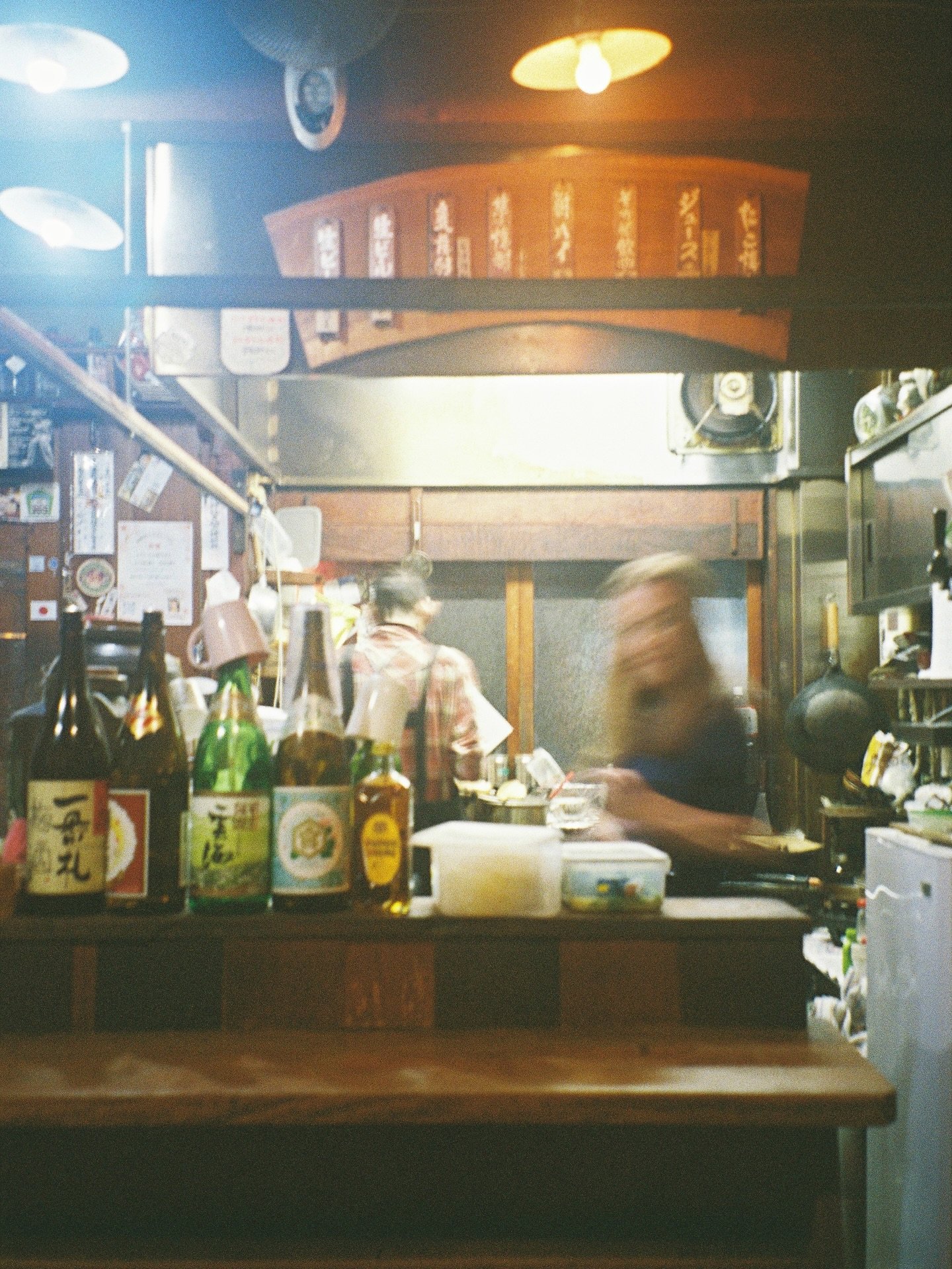 osaka food on film. 

1 &amp; 2. Gureo グレオ a tiny one table izakaya in tennoji
3. Magari a sak&eacute; bar on the second floor in chuo 
4. @kuimonya.ks classics done modern. horigotatsu tables 
5. @cafe_annon_namba souffl&eacute; pancakes in namba