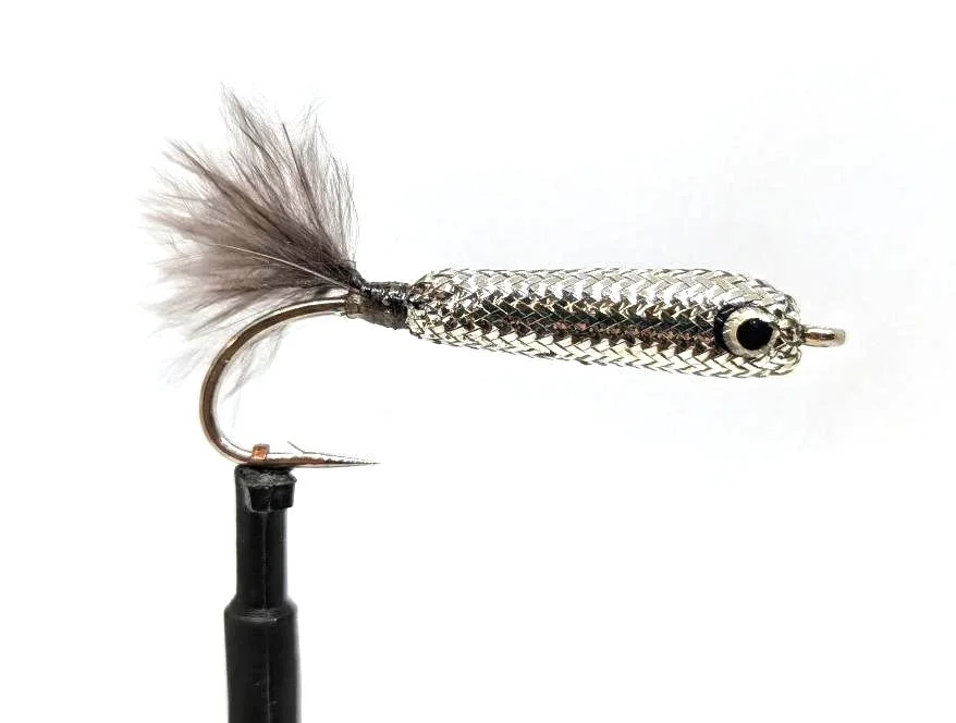 Mlt’s Pond Smelt Sinking Silver Size 4 – 6