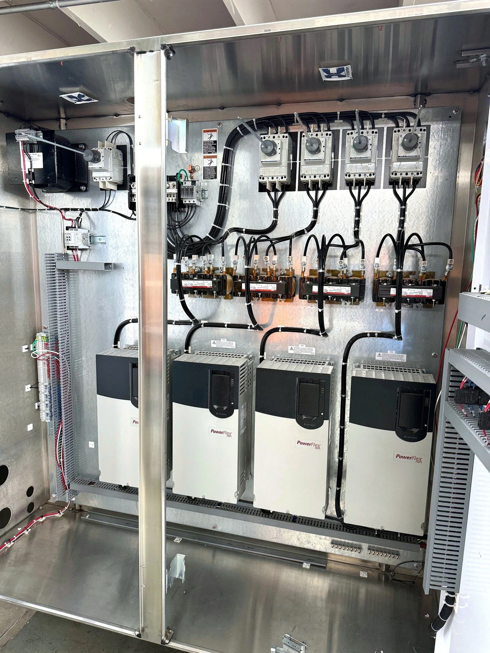 10_PDP_interior_four_PowerFlex_753_VFDs.jpg