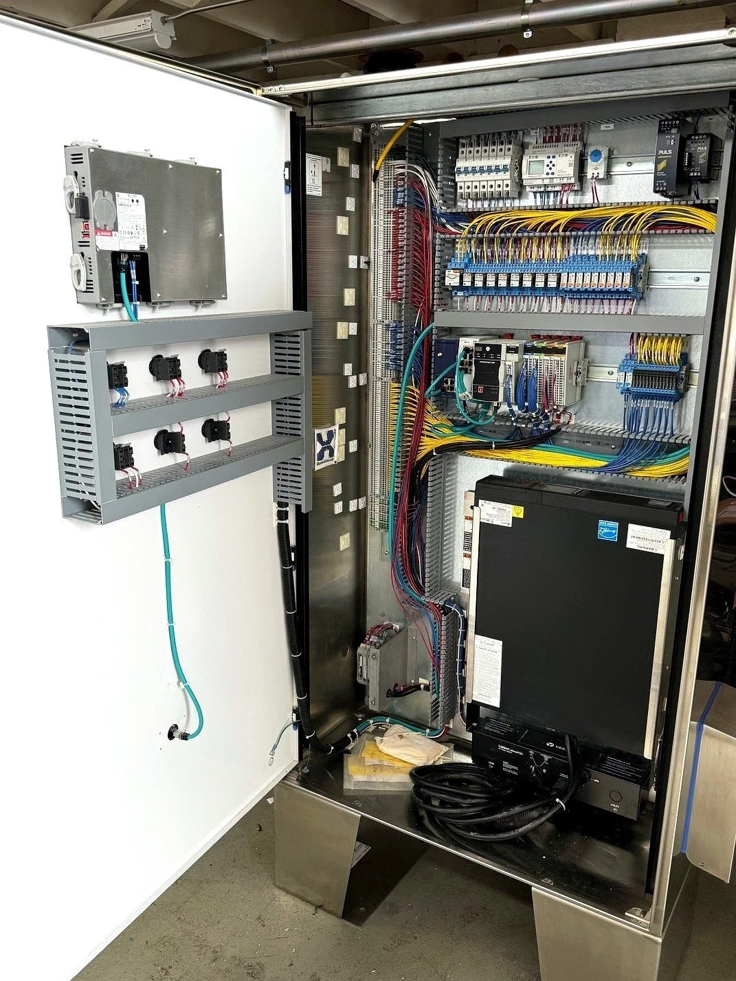 06_MCP_interior_PLC.jpg