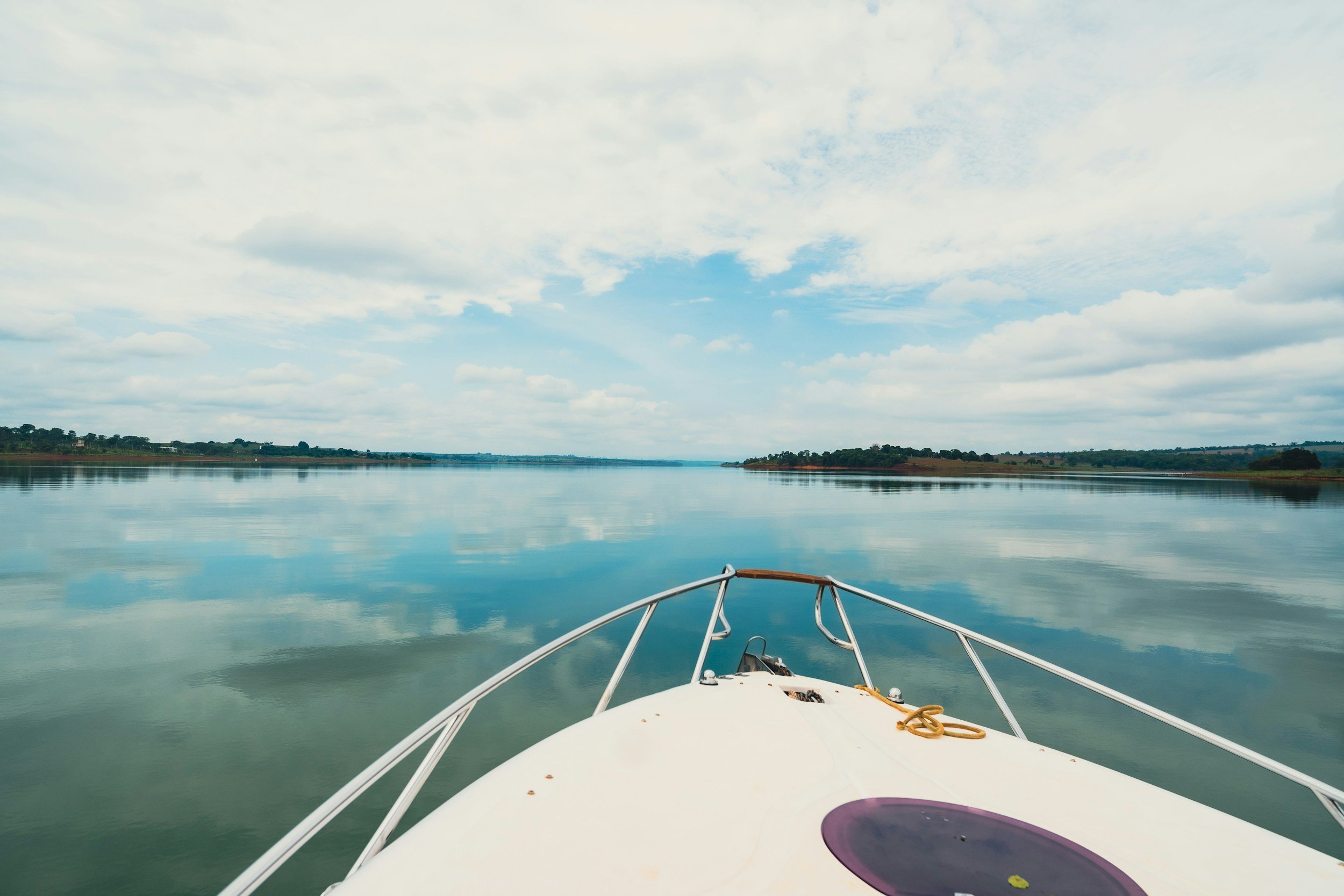 12 Essential Boating Safety Tips