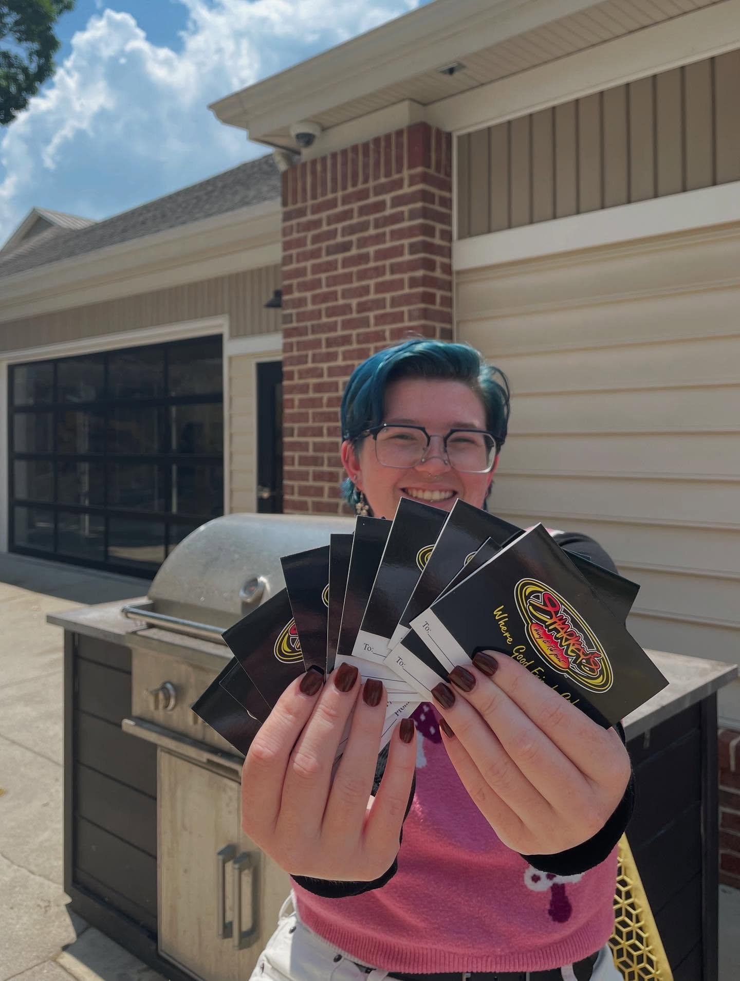 Think Fast Thursday is upon us!🍔

Are you still in town? Need something to do? We&rsquo;d love to treat you to dinner at Sharkey&rsquo;s!☺️ The first 10 residents to swing by the clubhouse TODAY (6/26) and ask for a gift card will receive one🎉

P.S