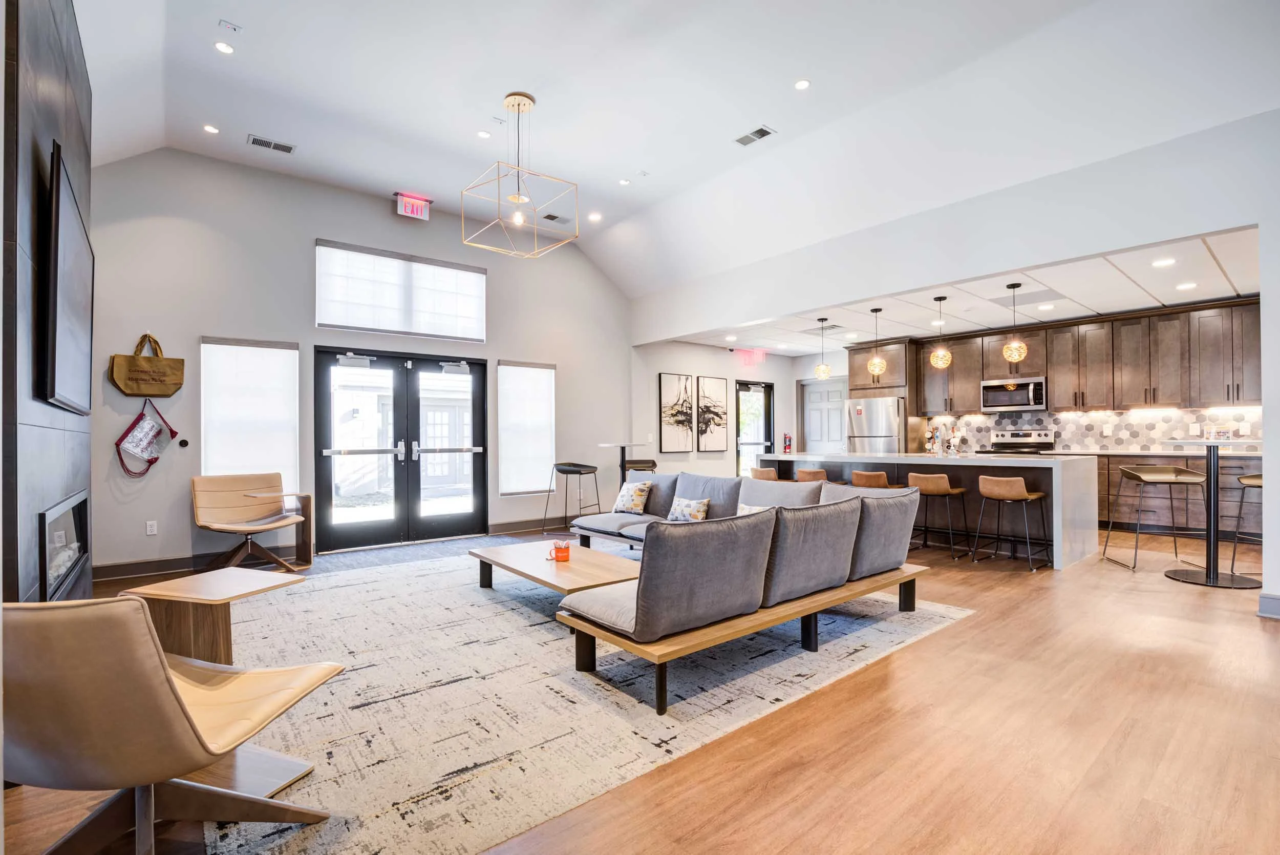 Hunters Ridge of Blacksburg Apartments Near Virginia Tech