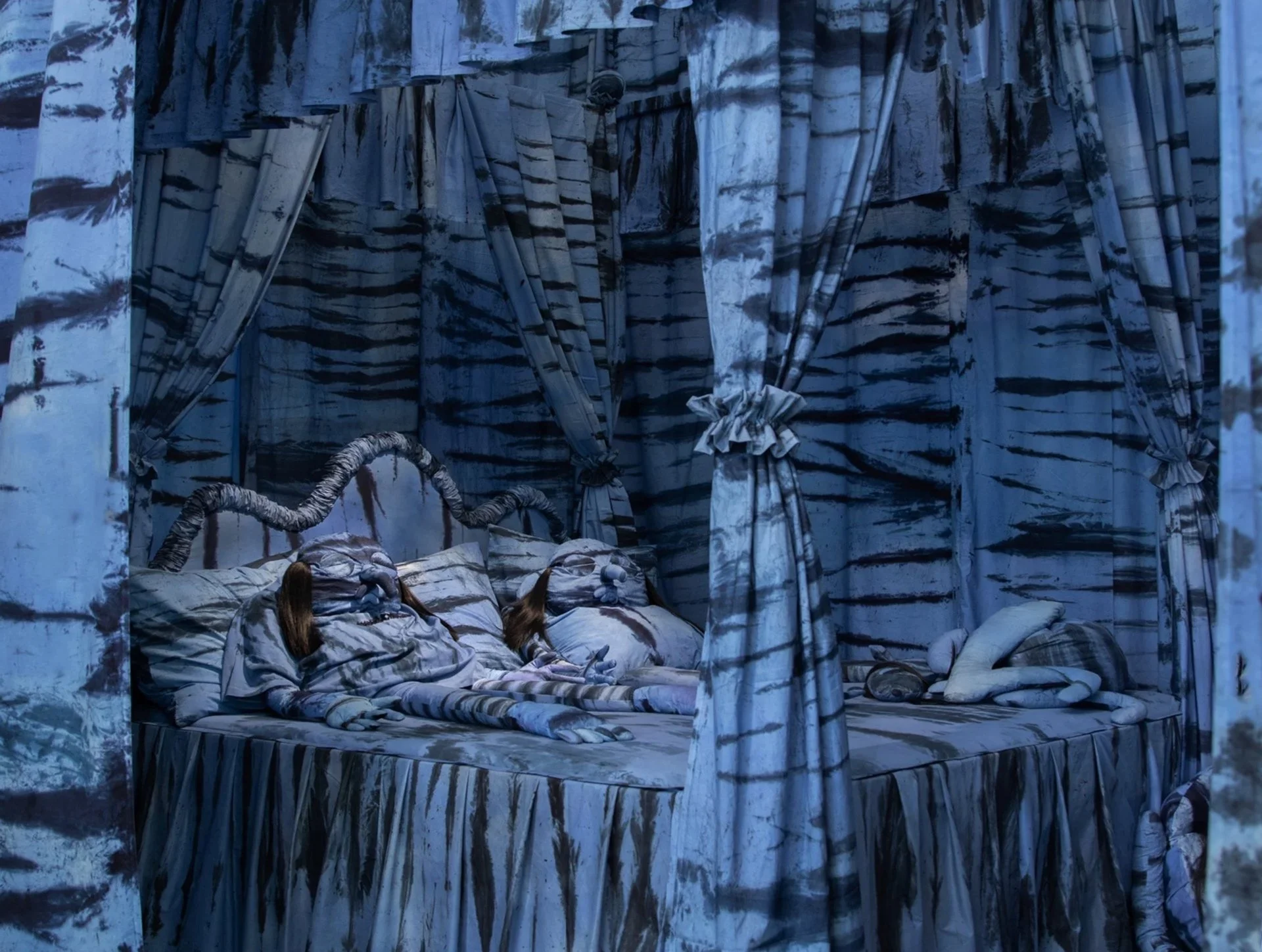Exhibition: La Chambre Bleue